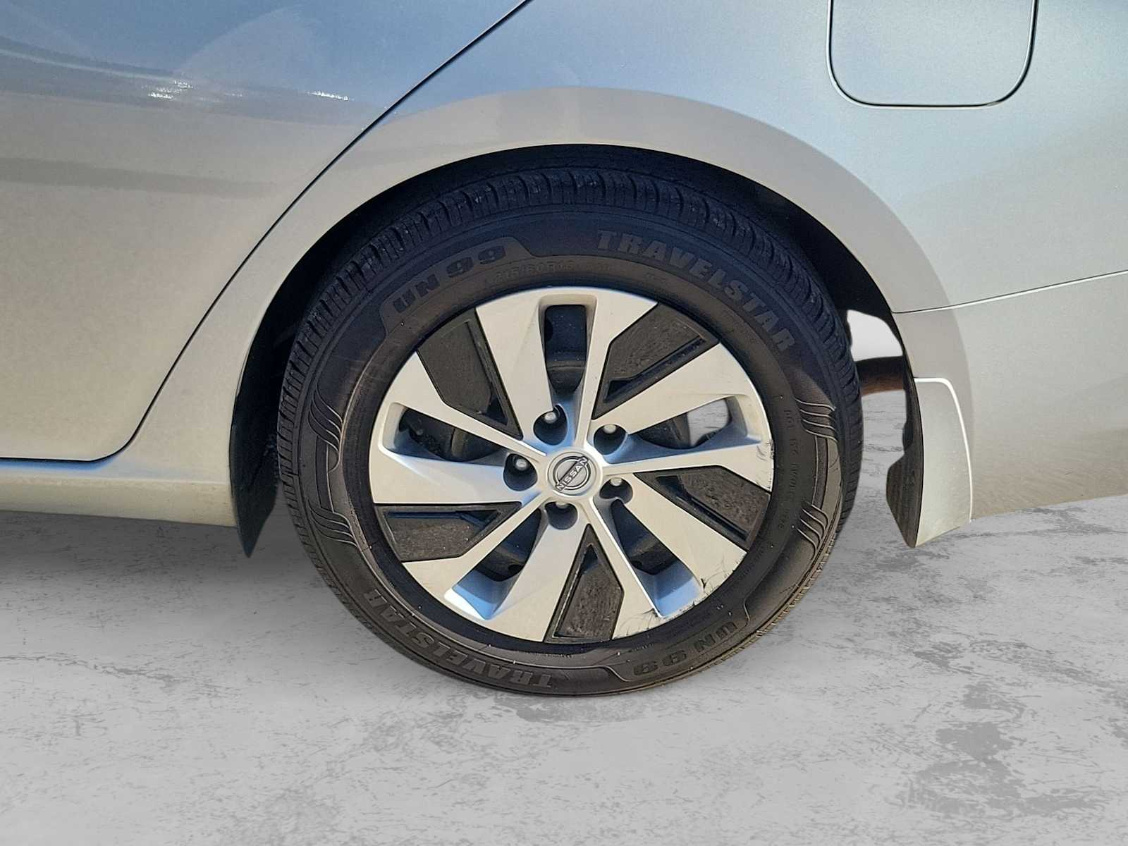 Thumbnail: 2024 Nissan Altima - 8