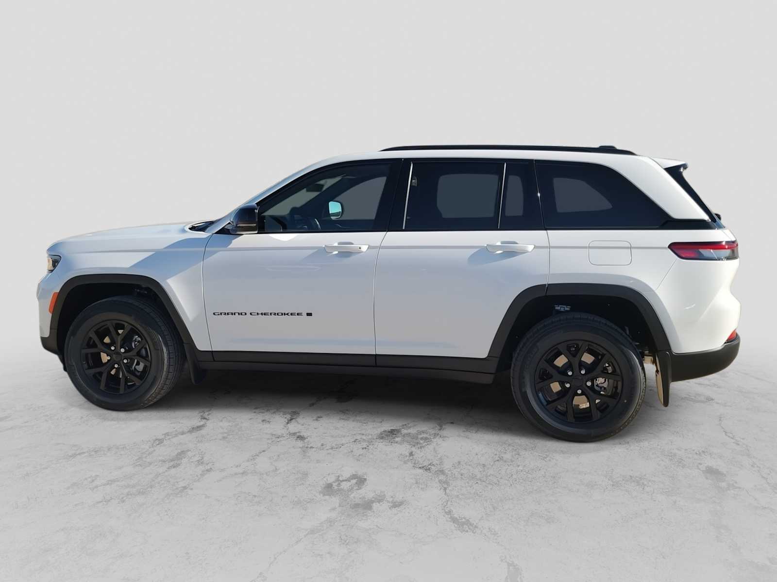 Thumbnail: 2025 Jeep Grand Cherokee - 3