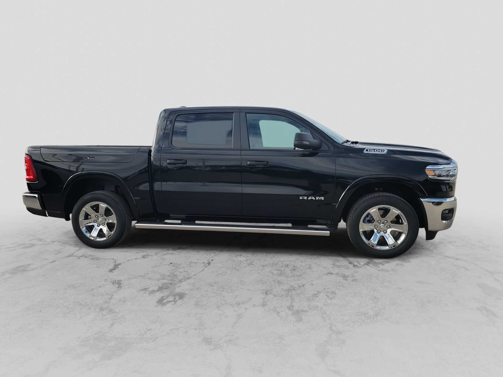 Thumbnail: 2026 RAM 1500 - 9