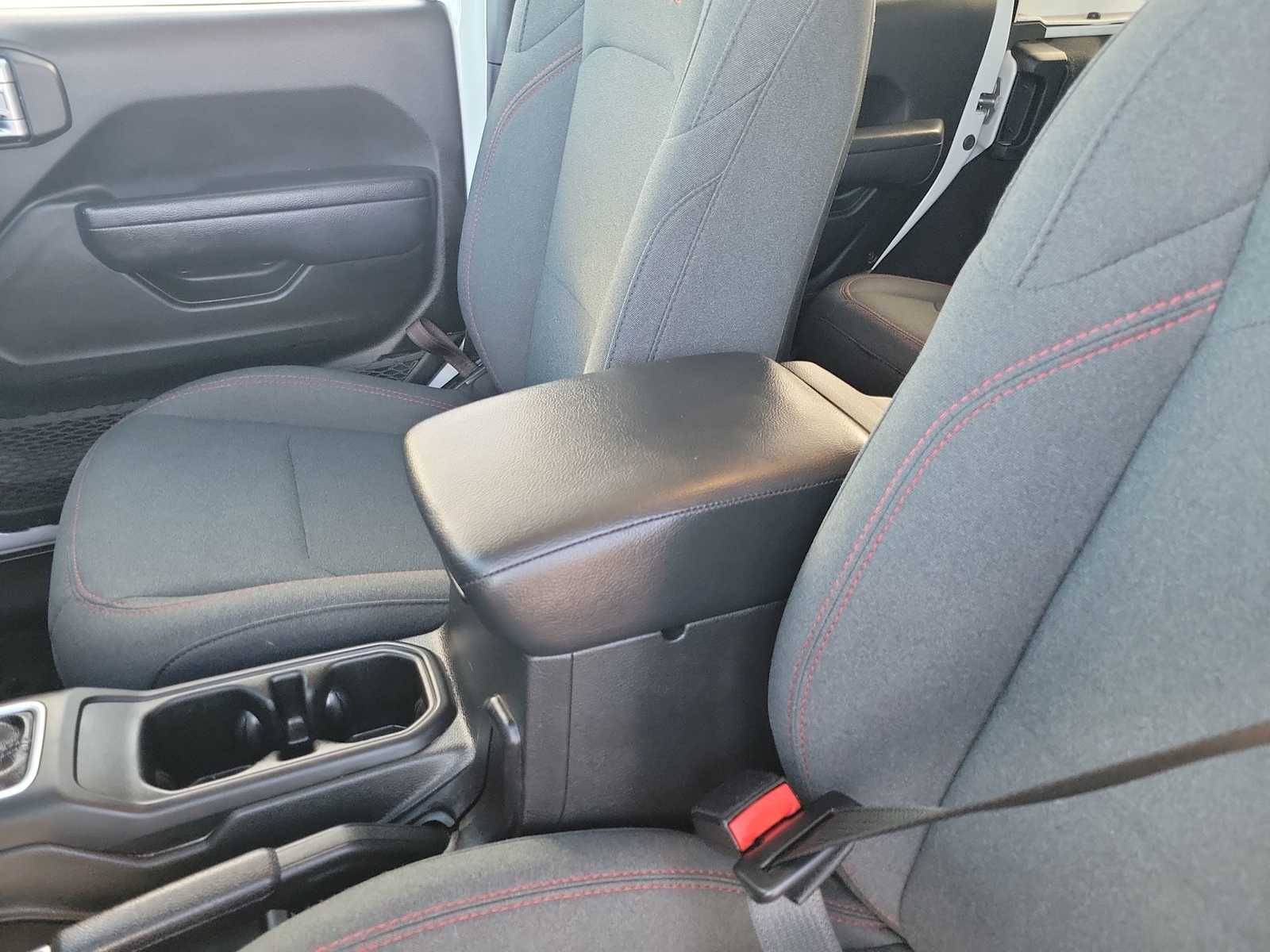 Thumbnail: 2024 Jeep Wrangler - 16