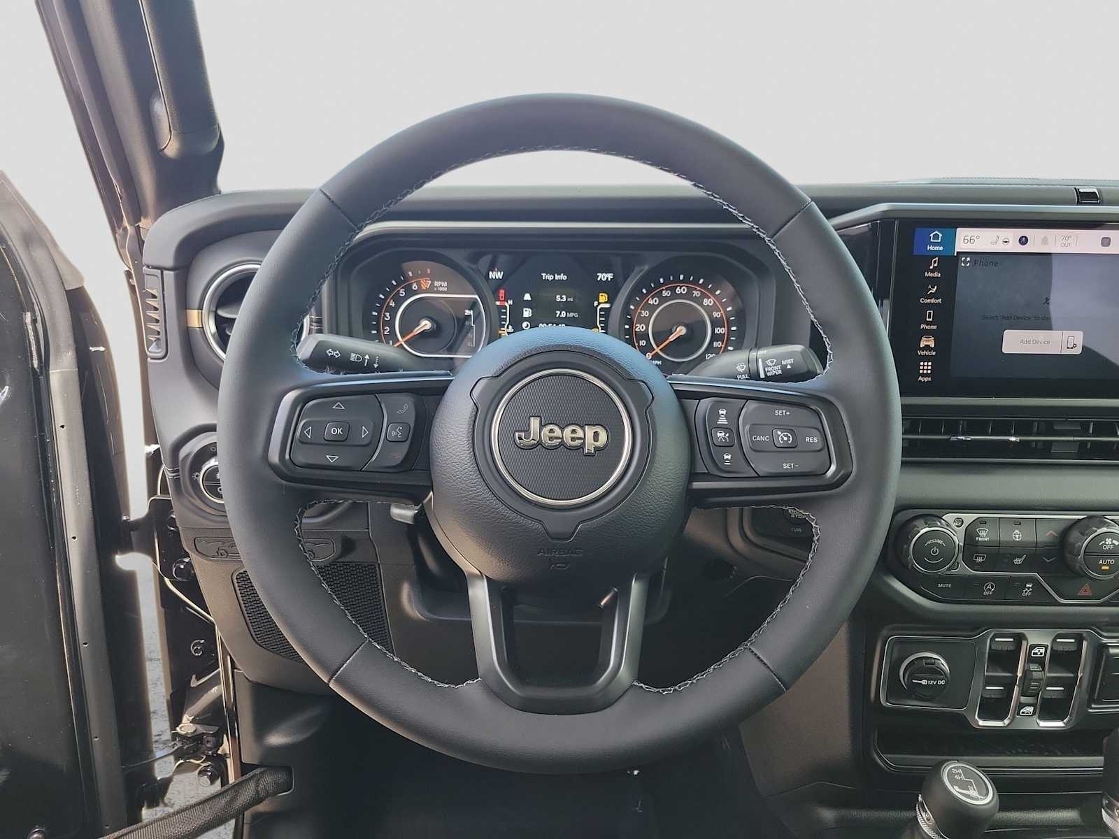 Thumbnail: 2026 Jeep Gladiator - 19