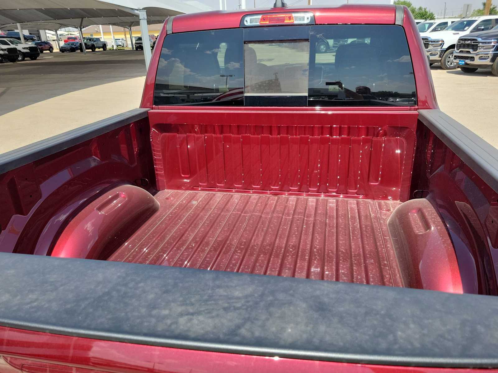 2025 RAM 1500 Laramie 19