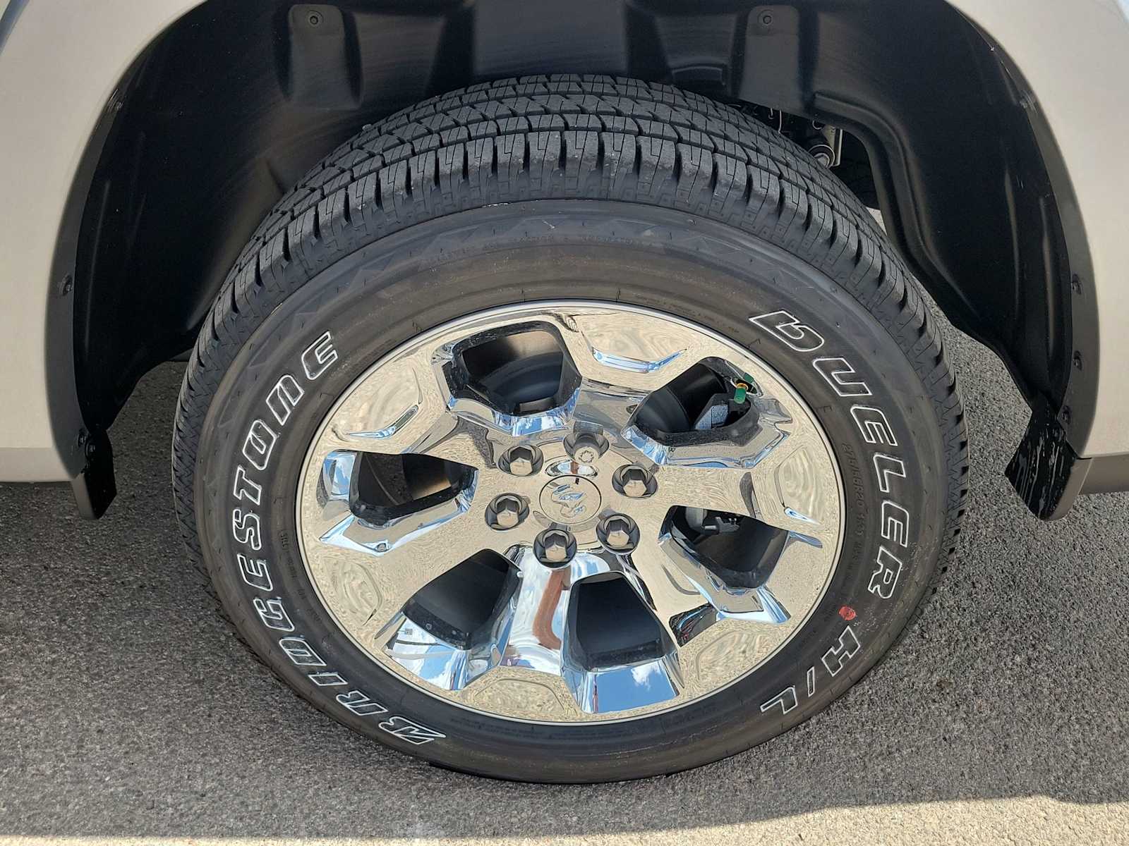 Thumbnail: 2025 RAM 1500 - 8