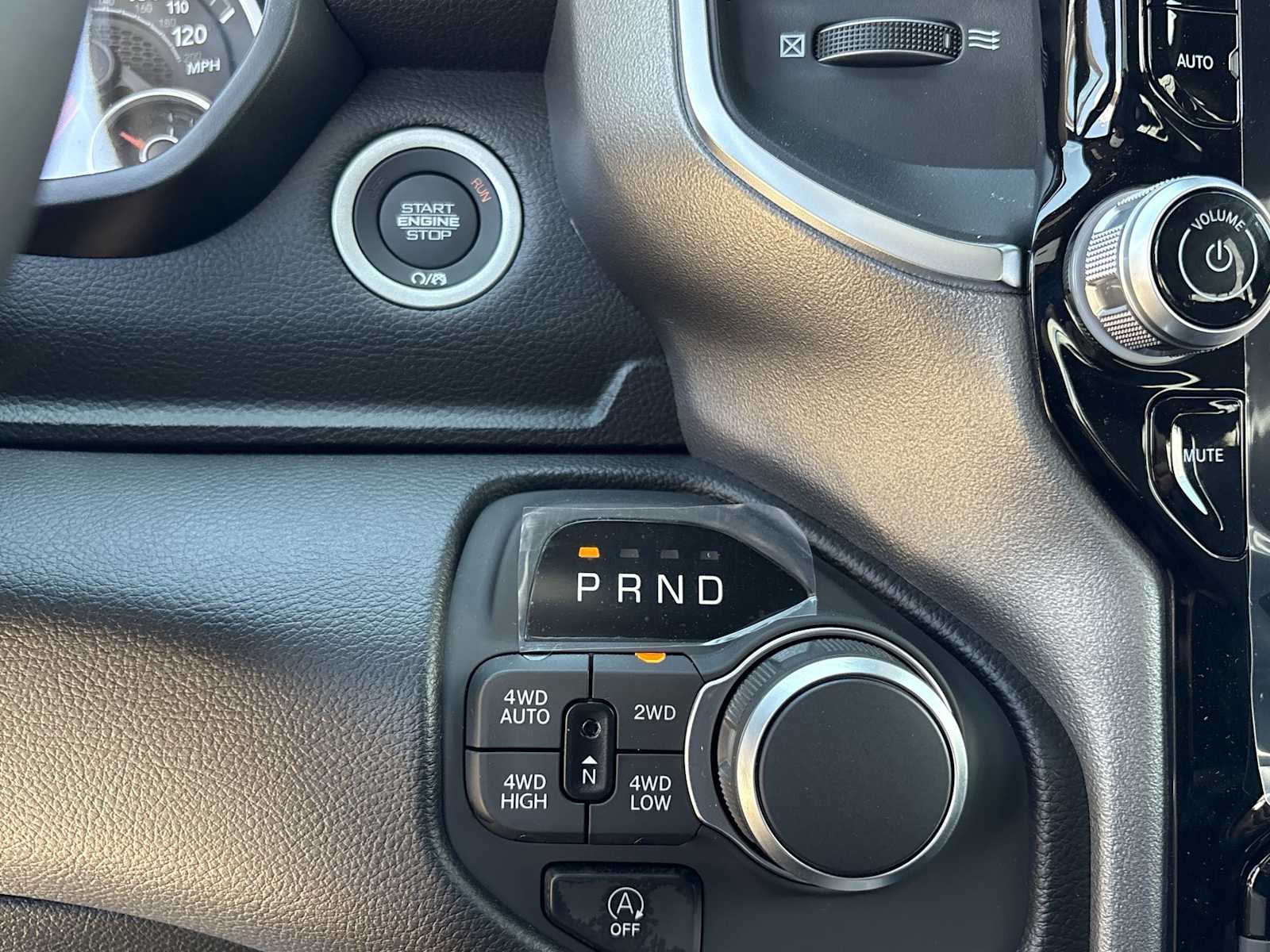 Thumbnail: 2025 RAM 1500 - 13