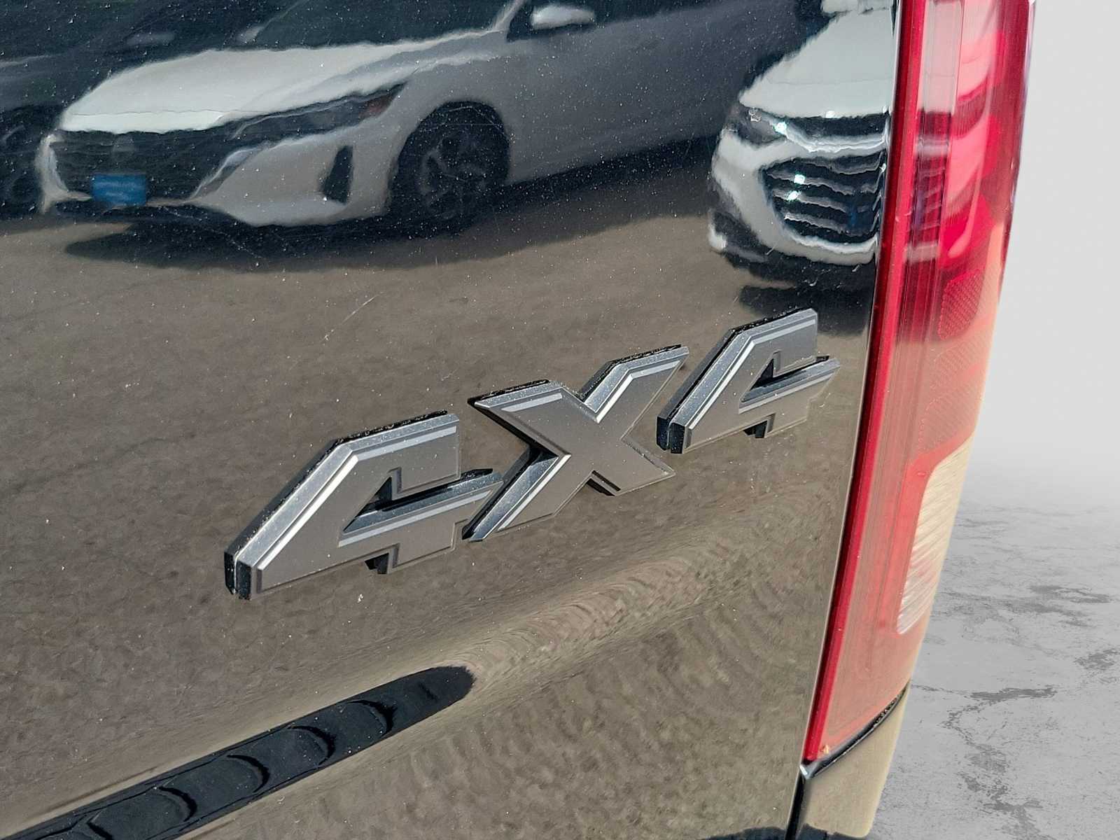 Thumbnail: 2024 RAM 1500 Classic - 11