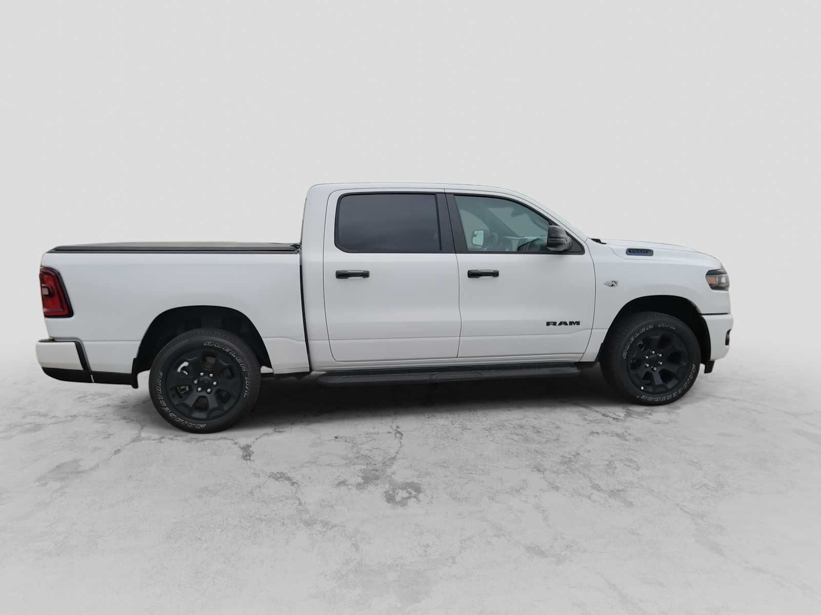 Thumbnail: 2026 RAM 1500 - 9