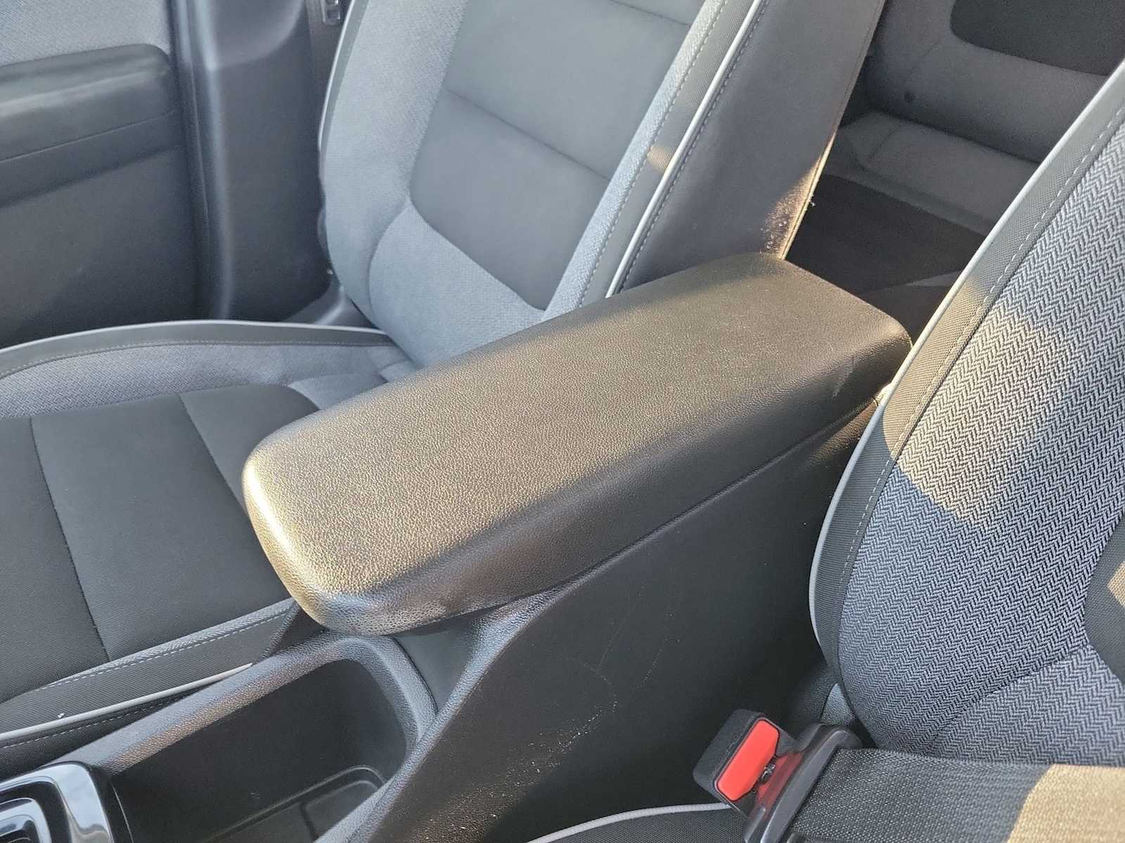 Thumbnail: 2023 Chevrolet TrailBlazer - 16