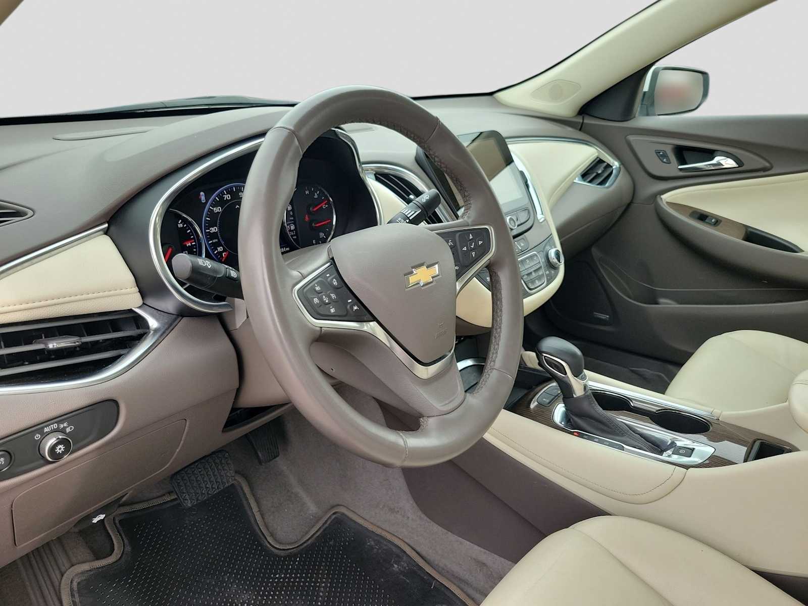 Thumbnail: 2024 Chevrolet Malibu - 2