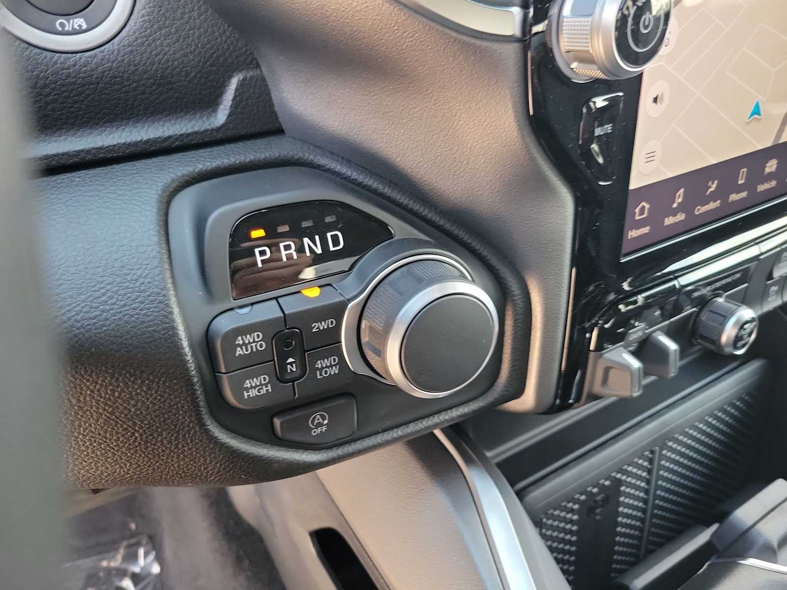 Thumbnail: 2025 RAM 1500 - 17