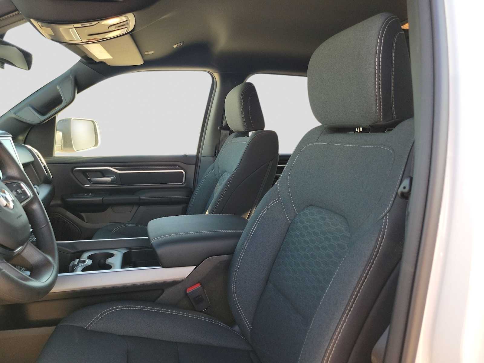 Thumbnail: 2026 RAM 1500 - 15