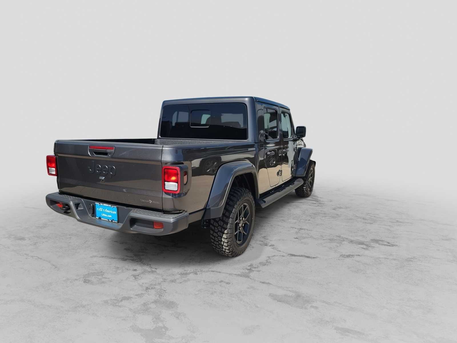 Thumbnail: 2026 Jeep Gladiator - 8