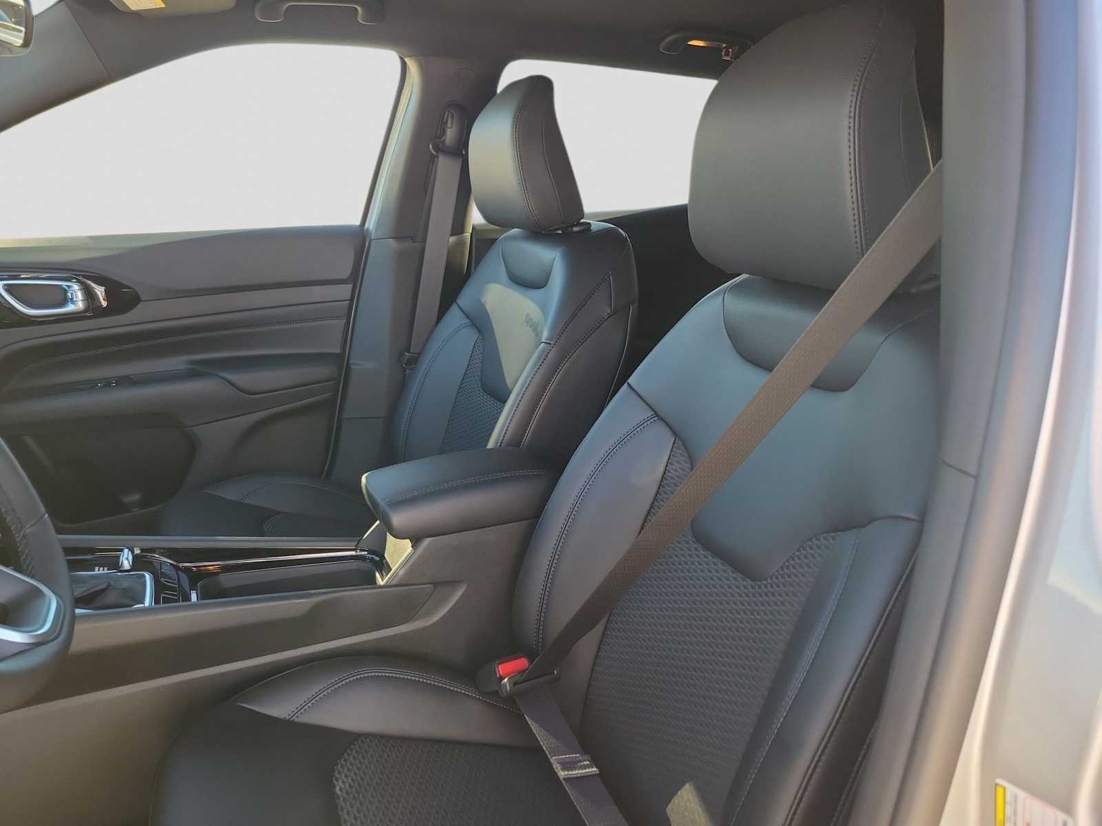 Thumbnail: 2026 Jeep Compass - 11