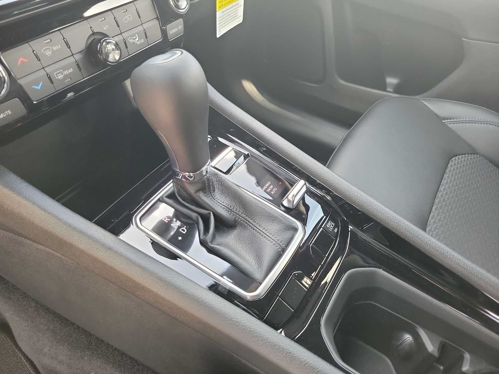 Thumbnail: 2026 Jeep Compass - 17