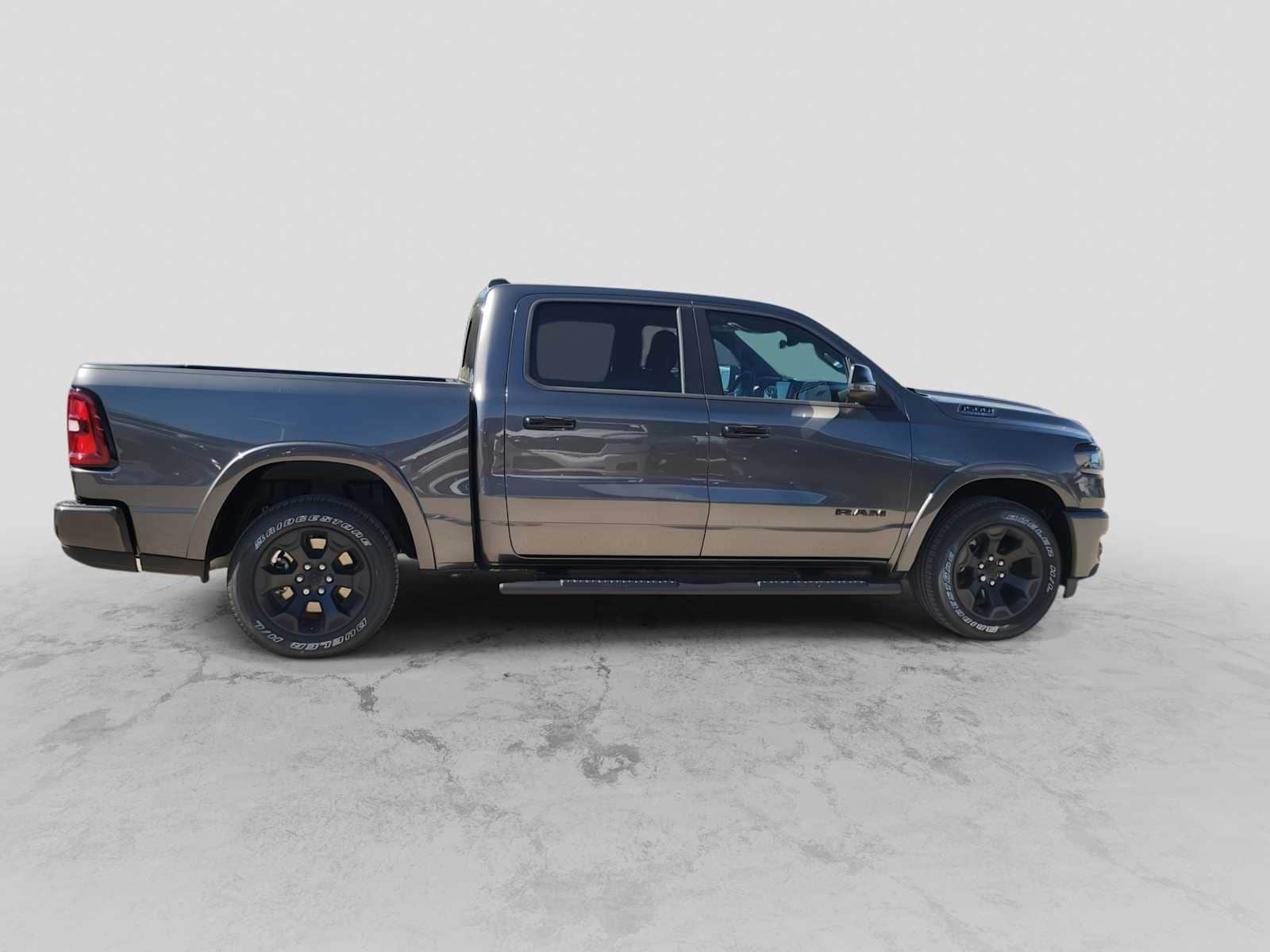 Thumbnail: 2026 RAM 1500 - 9