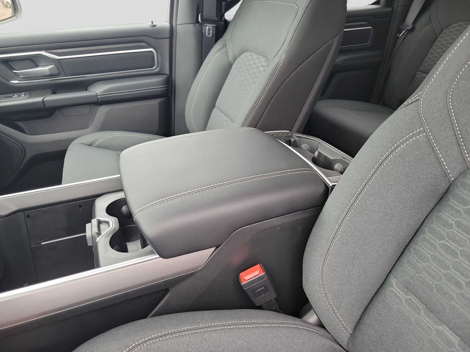 Thumbnail: 2026 RAM 1500 - 20