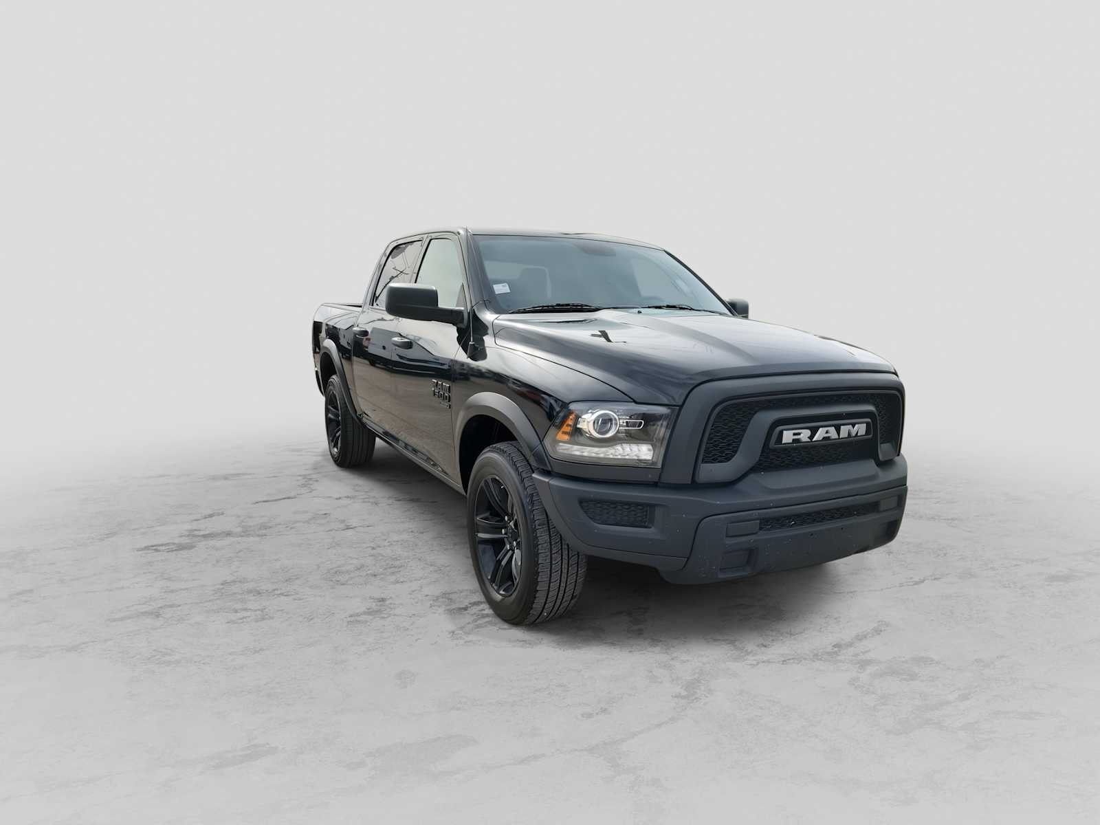 Thumbnail: 2024 RAM 1500 Classic - 2