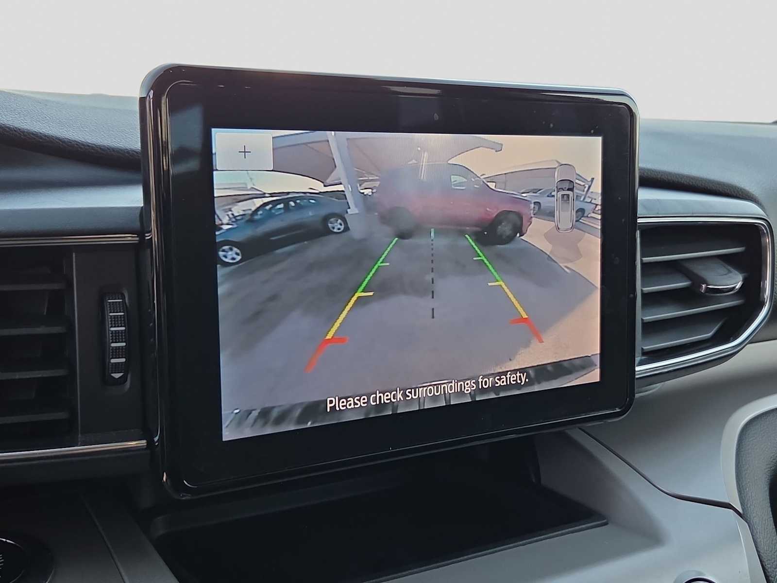 Thumbnail: 2023 Ford Explorer - 16