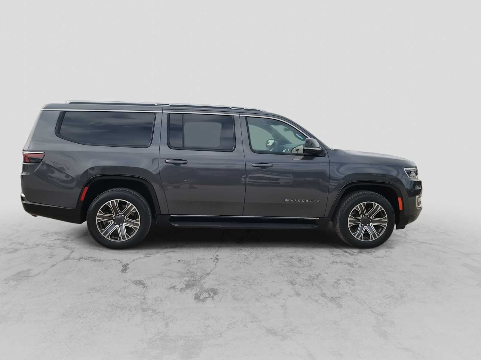 Thumbnail: 2024 Jeep Wagoneer - 9