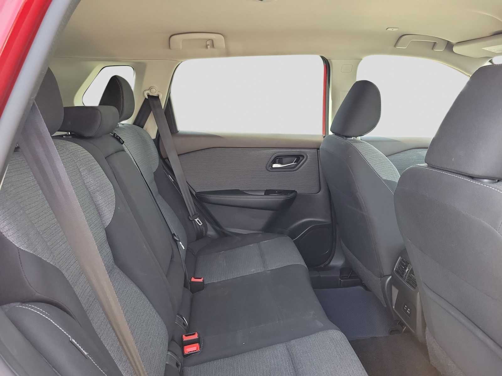 Thumbnail: 2023 Nissan Rogue - 9