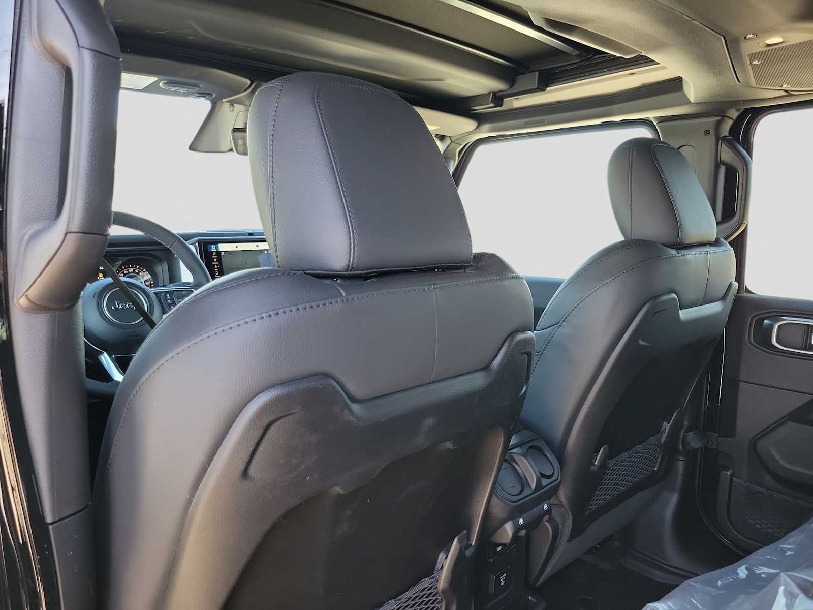 Thumbnail: 2026 Jeep Wrangler - 8