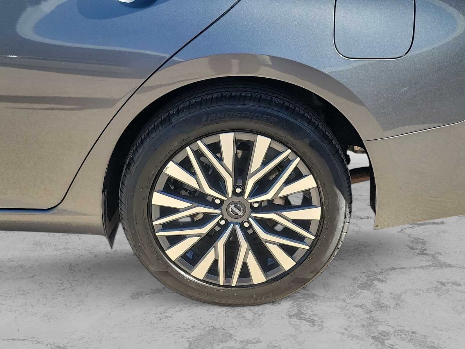 Thumbnail: 2024 Nissan Altima - 12