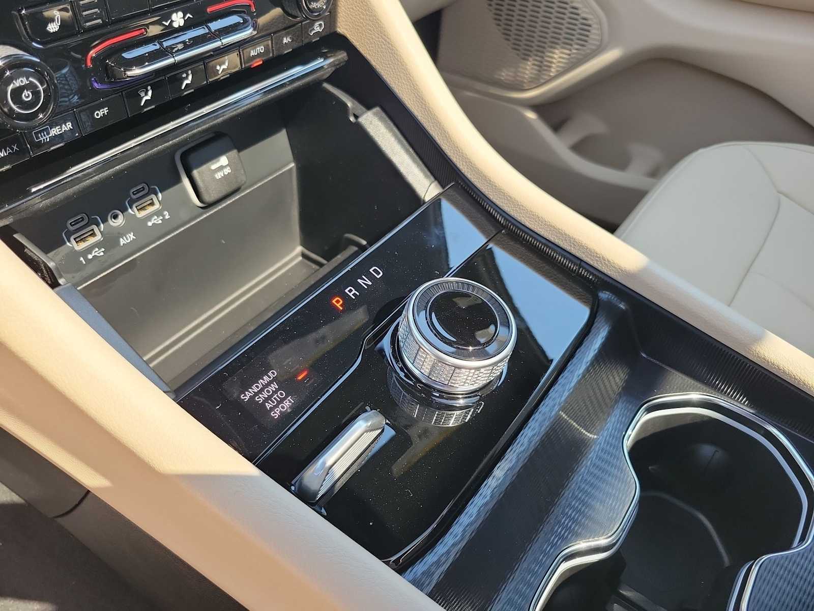 Thumbnail: 2025 Jeep Grand Cherokee - 17