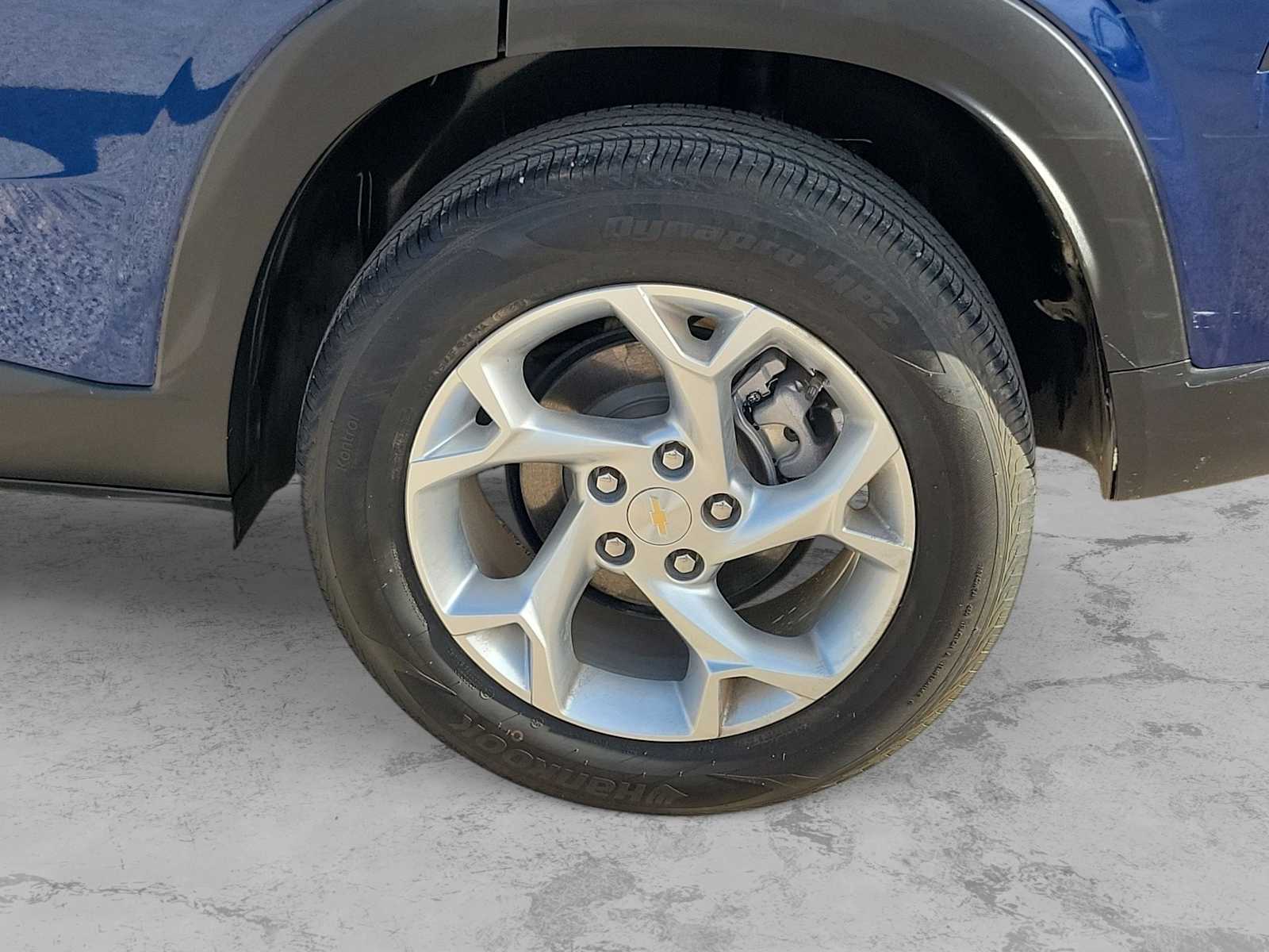 Thumbnail: 2024 Chevrolet Trax - 8