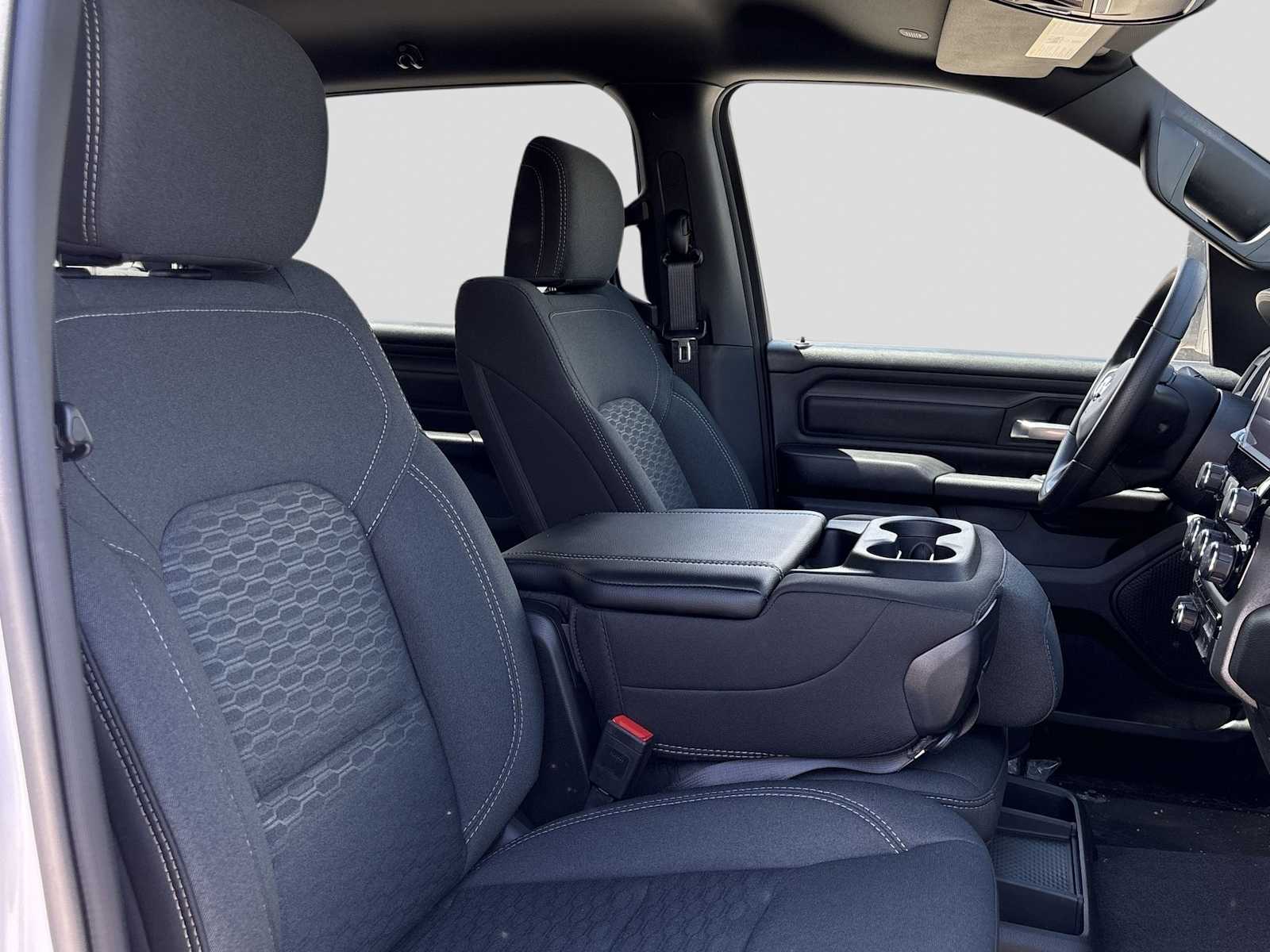 Thumbnail: 2025 RAM 1500 - 10