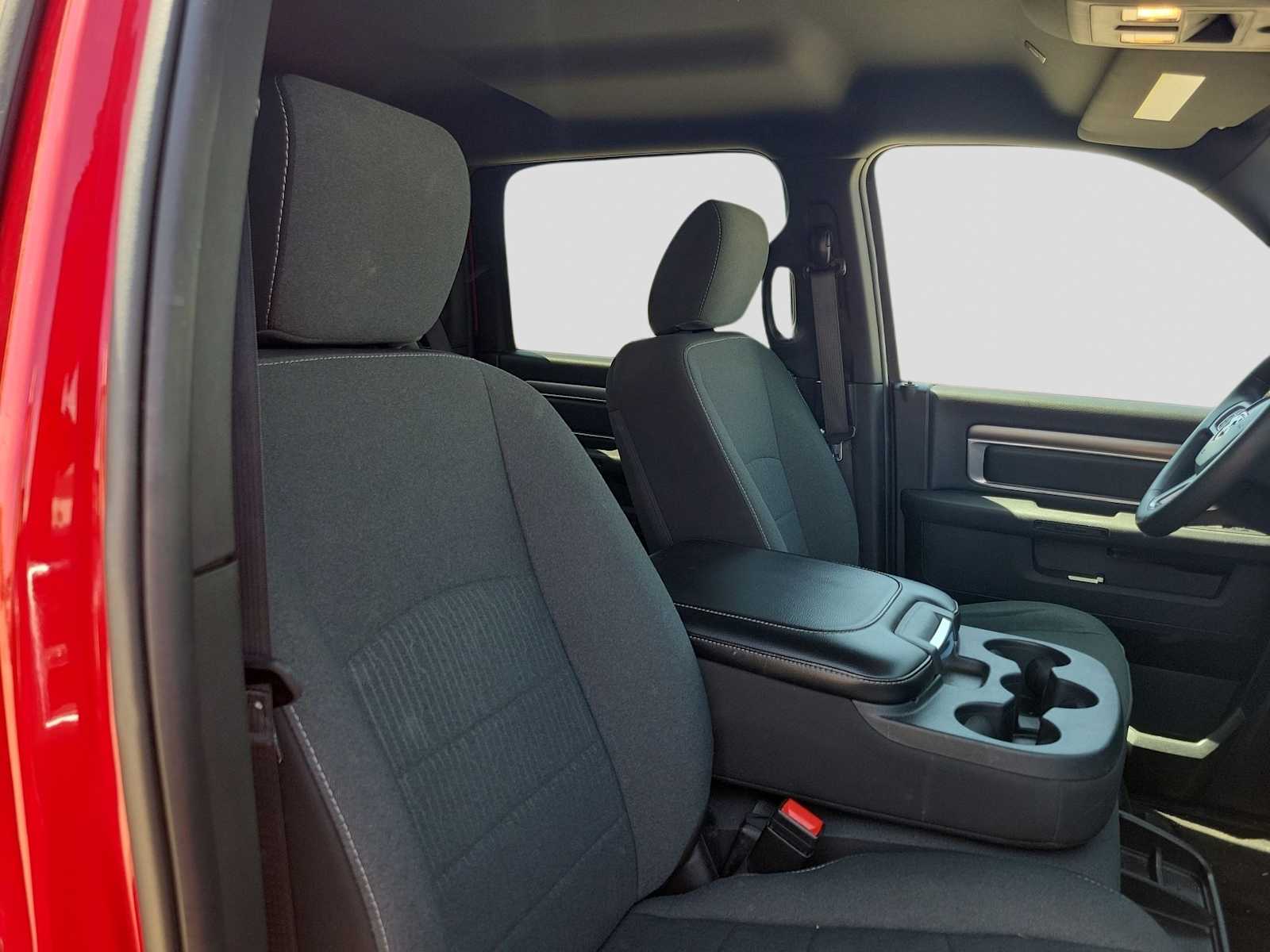 Thumbnail: 2024 RAM 1500 Classic - 18