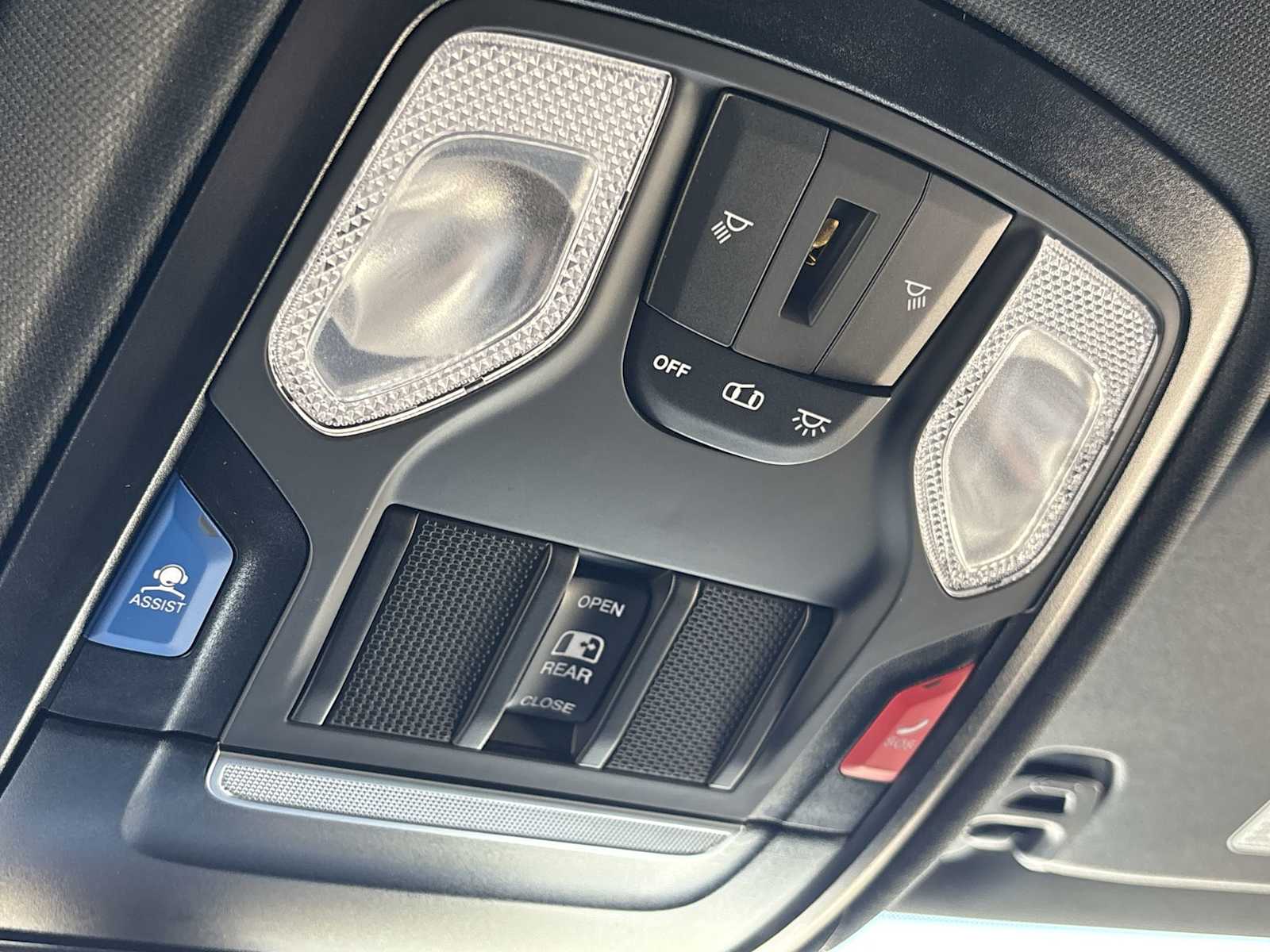 Thumbnail: 2025 RAM 1500 - 16