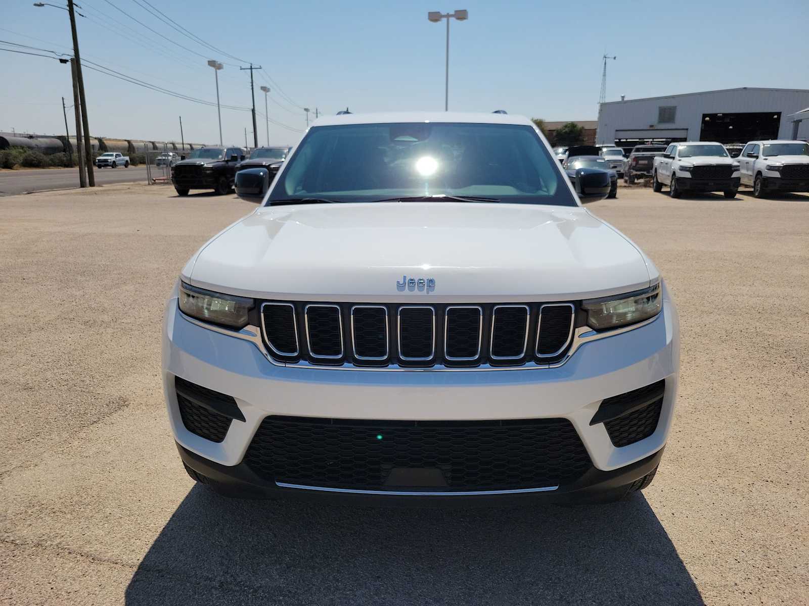 Thumbnail: 2023 Jeep Grand Cherokee - 6