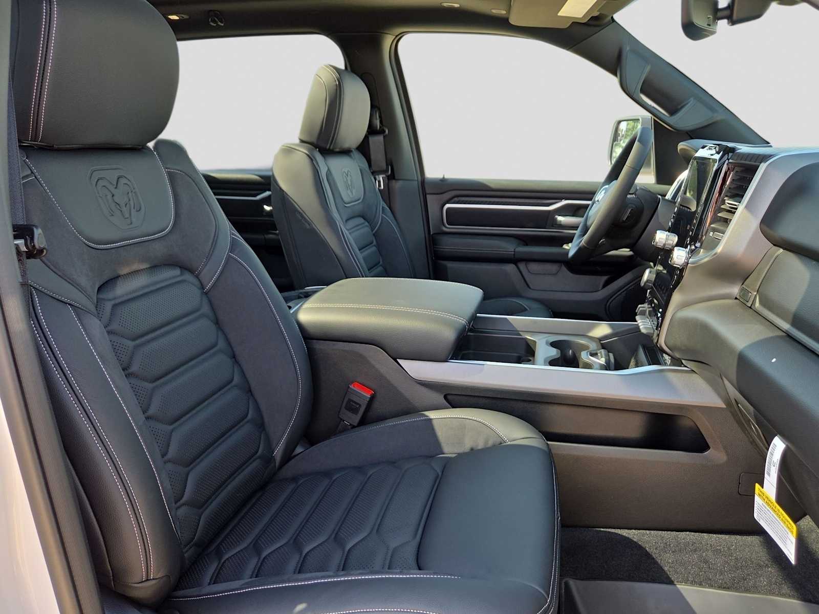 Thumbnail: 2026 RAM 1500 - 18