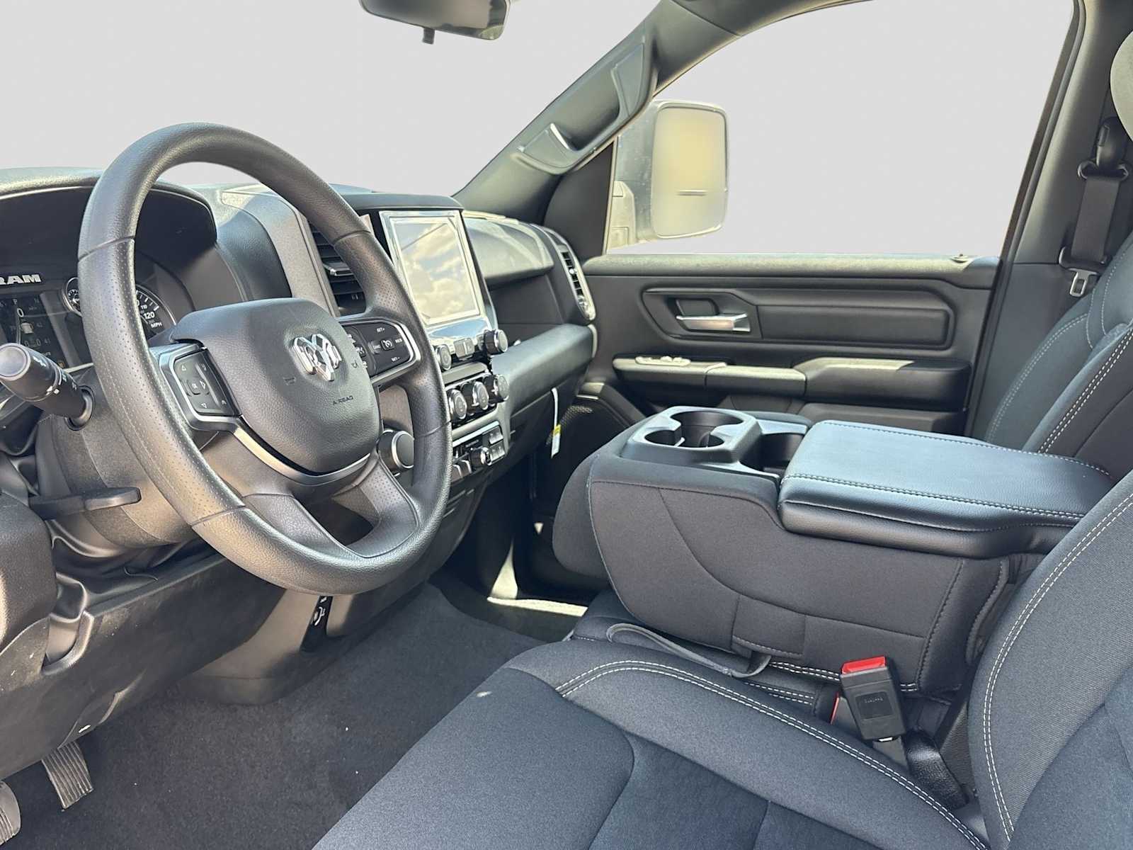 Thumbnail: 2025 RAM 1500 - 2