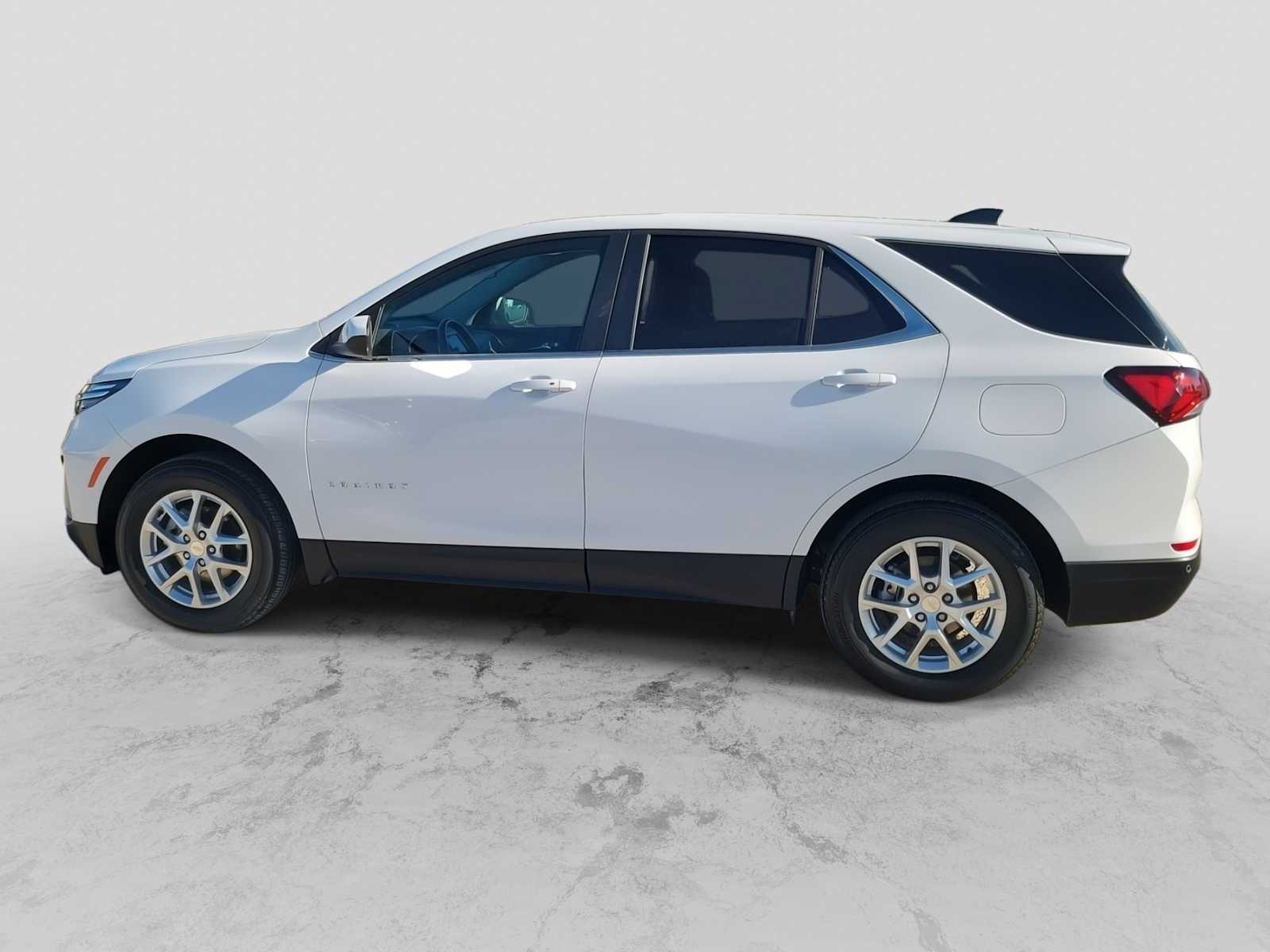 Thumbnail: 2024 Chevrolet Equinox - 3