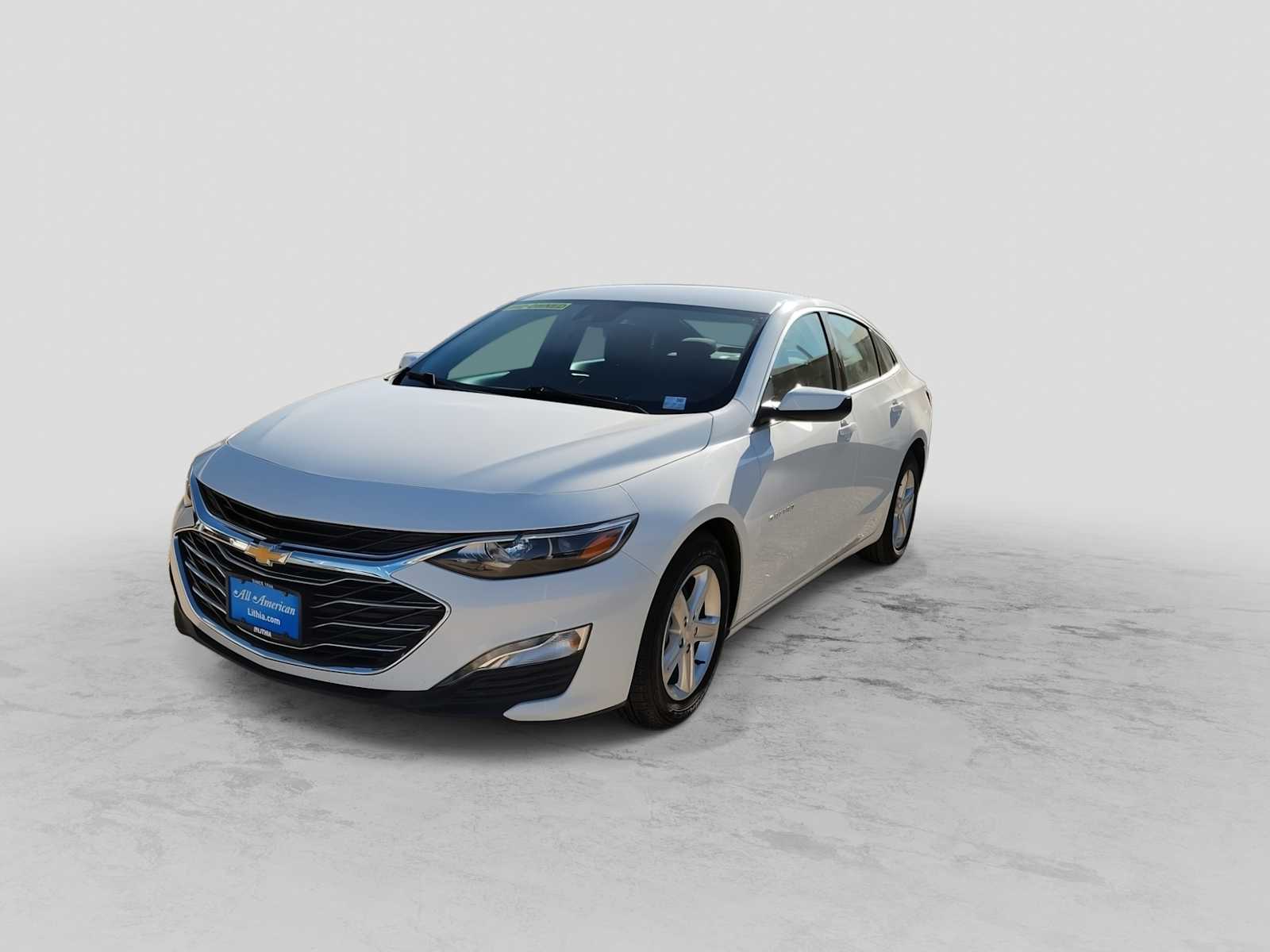 Thumbnail: 2023 Chevrolet Malibu - 4