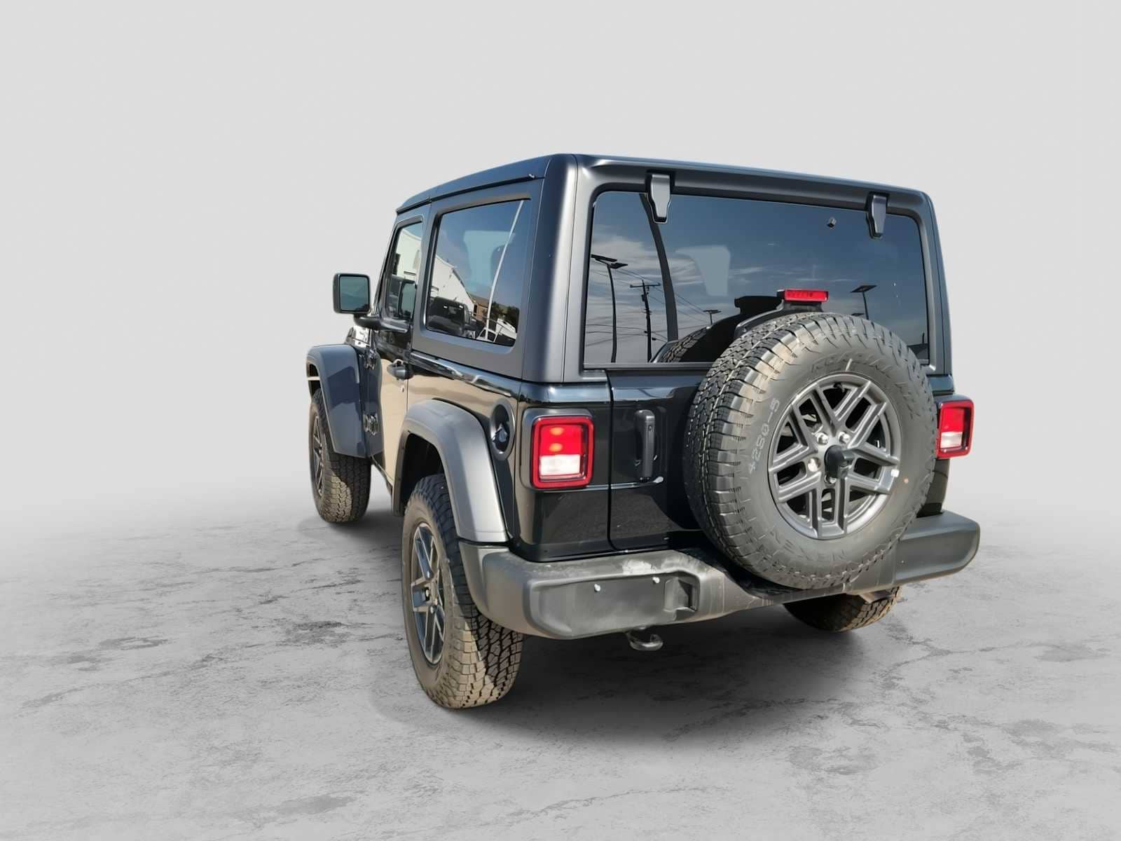 Thumbnail: 2026 Jeep Wrangler - 6