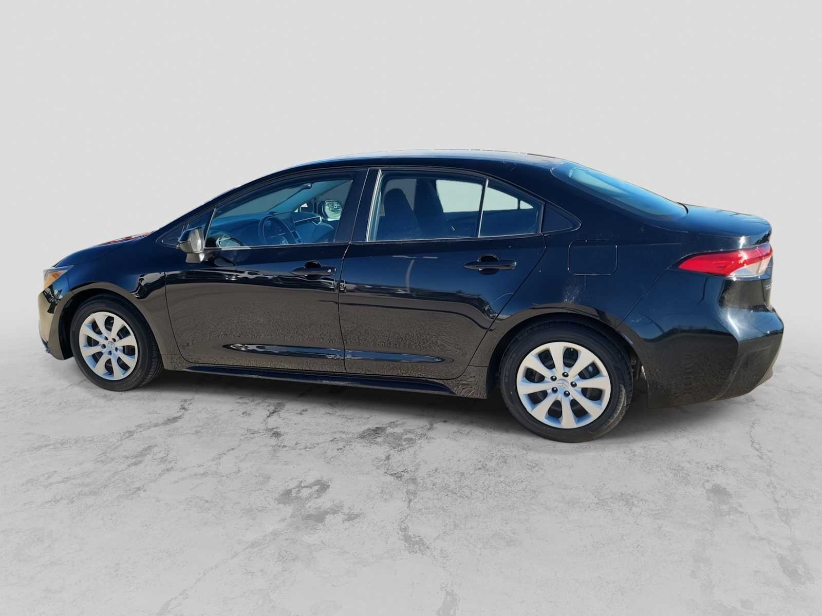 Thumbnail: 2024 Toyota Corolla - 3