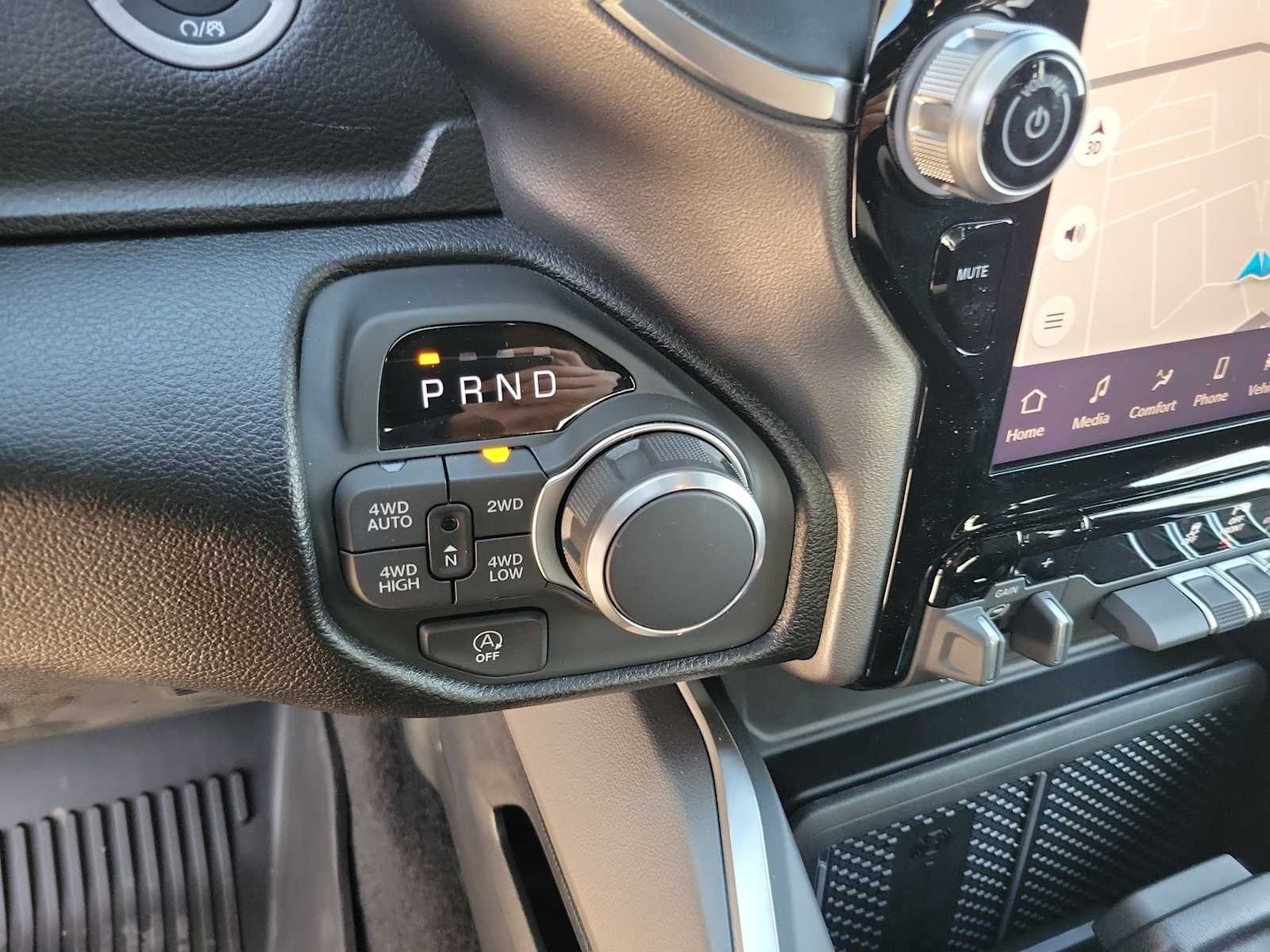 Thumbnail: 2026 RAM 1500 - 13