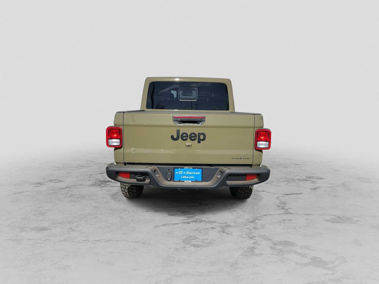 Thumbnail: 2026 Jeep Gladiator - 8