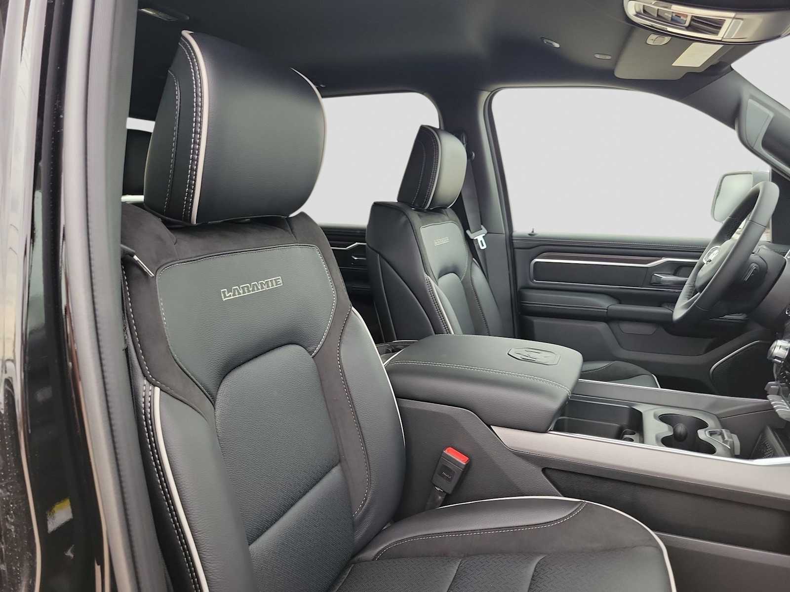 2026 RAM 1500 Laramie - Photo 22