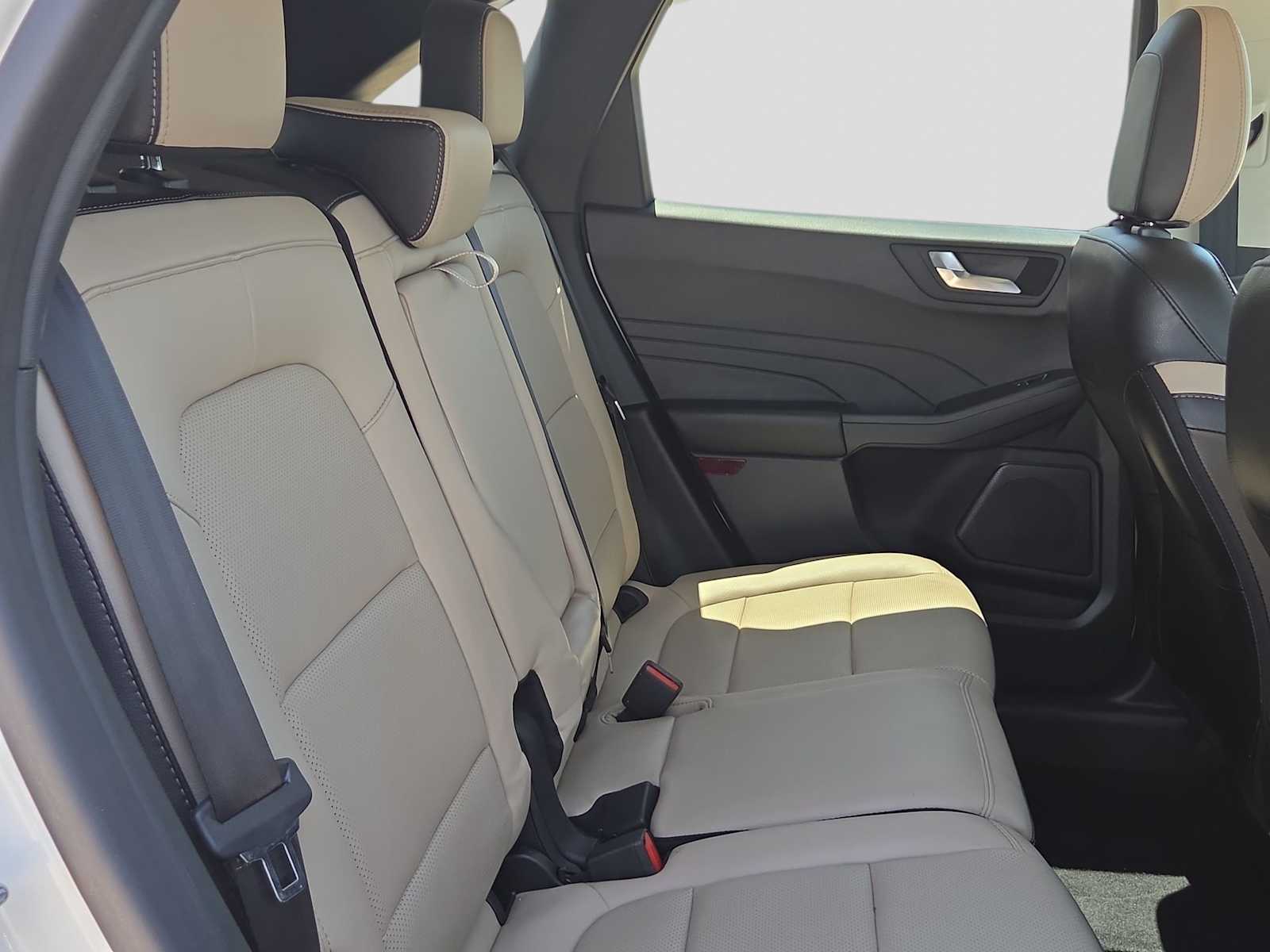 2022 Ford Escape SEL - Photo 17