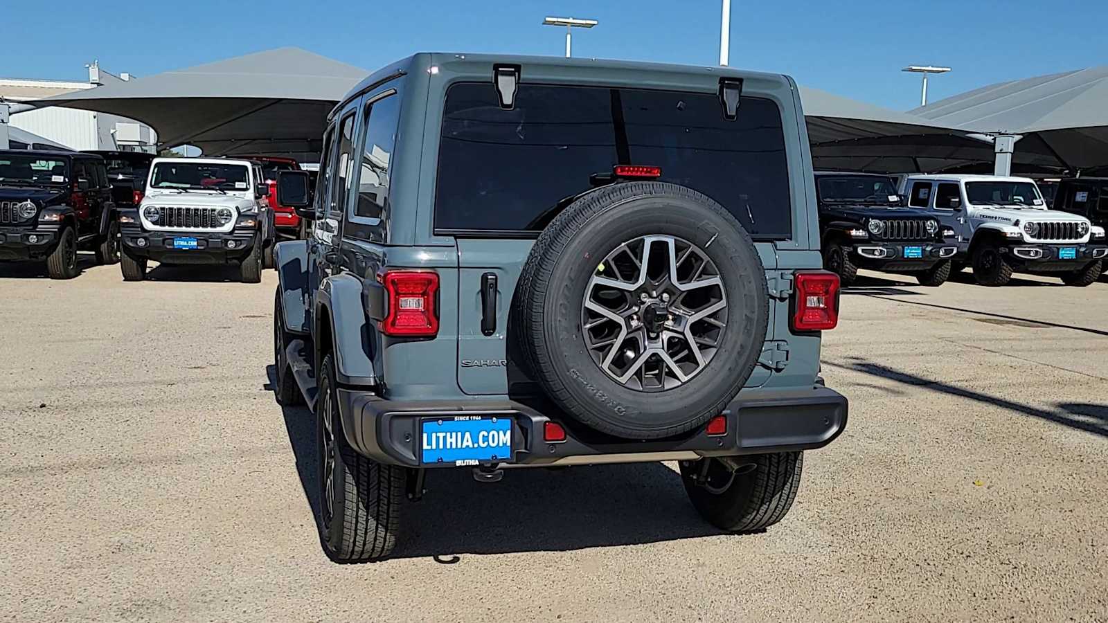 2026 Jeep Wrangler 4-Door Sahara - Photo 8