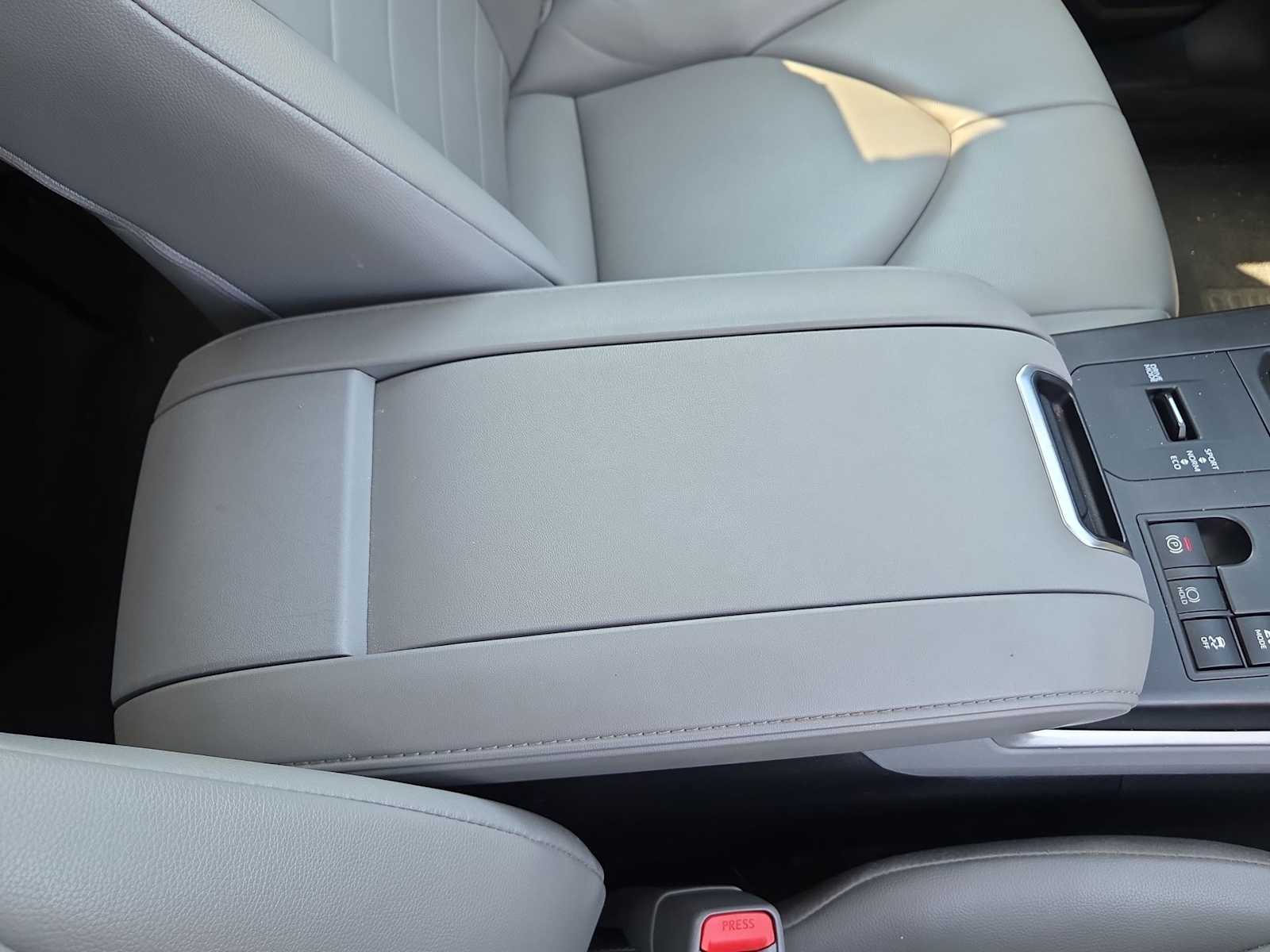 2023 Toyota Highlander XLE - Photo 20