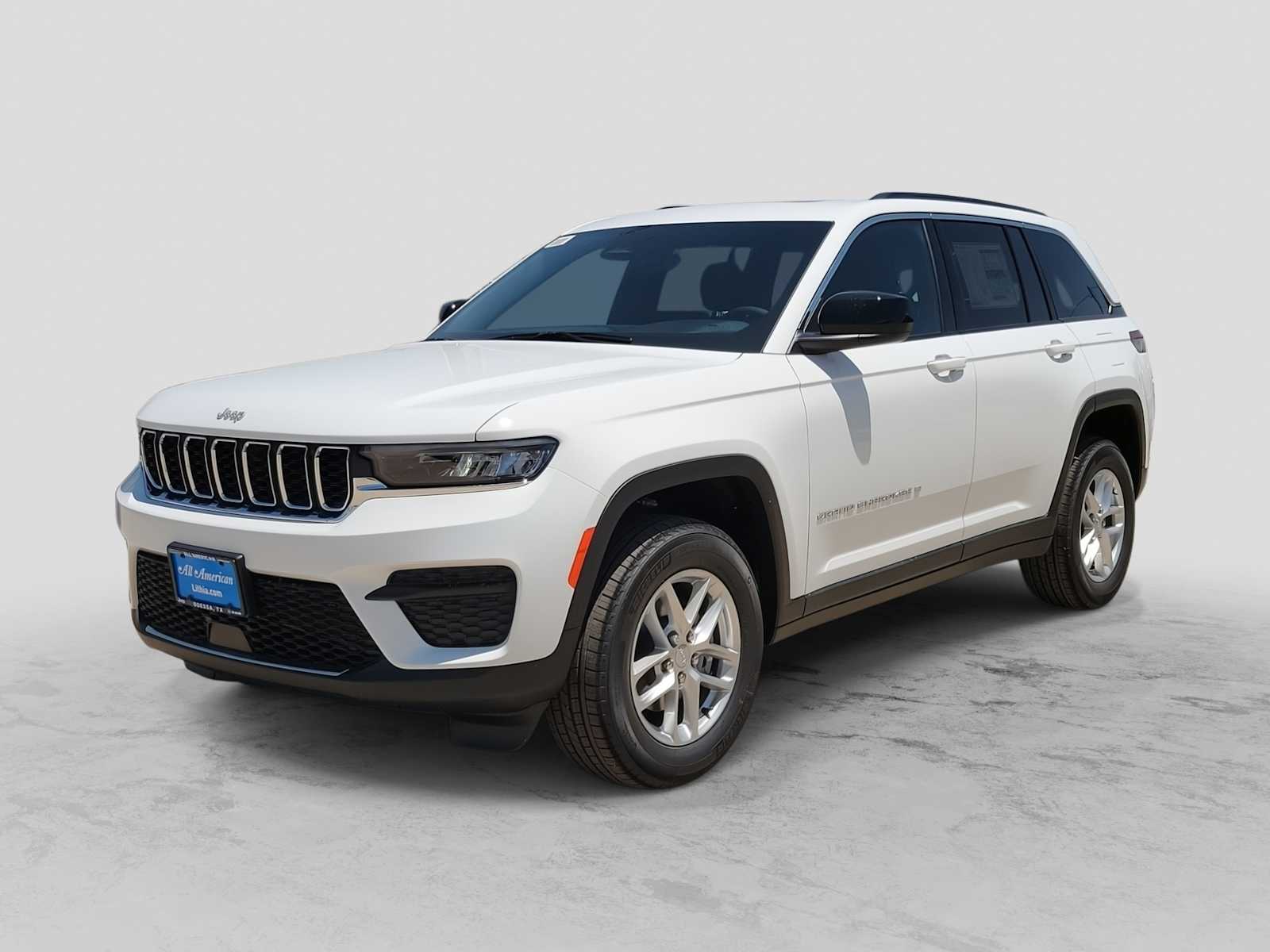 New 2026 Jeep Grand Cherokee LAREDO X 4X4
