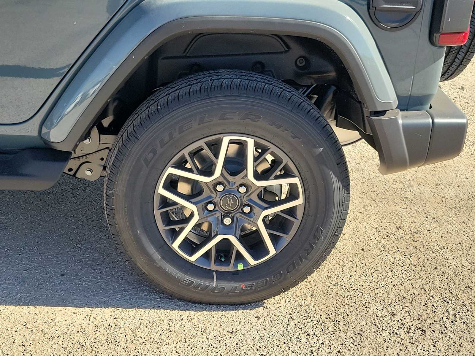 2026 Jeep Wrangler 4-Door Sahara - Photo 16