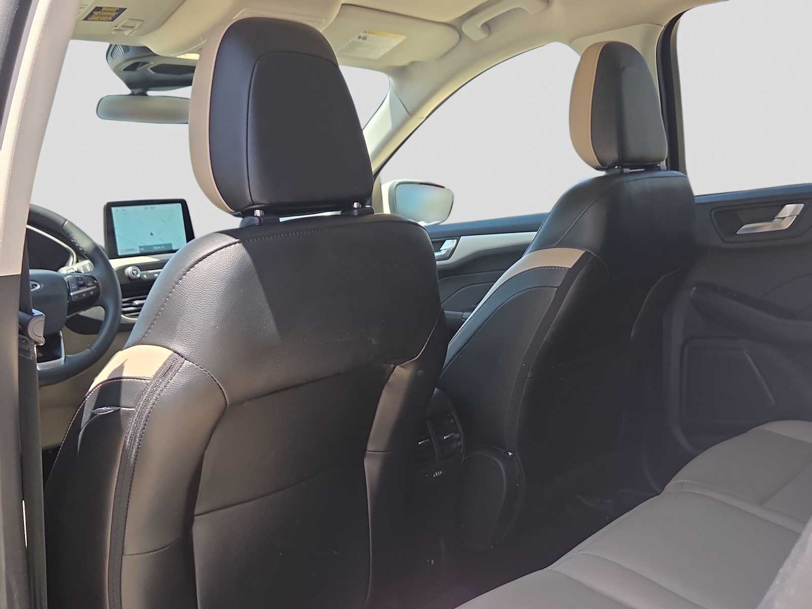 2022 Ford Escape SEL - Photo 16
