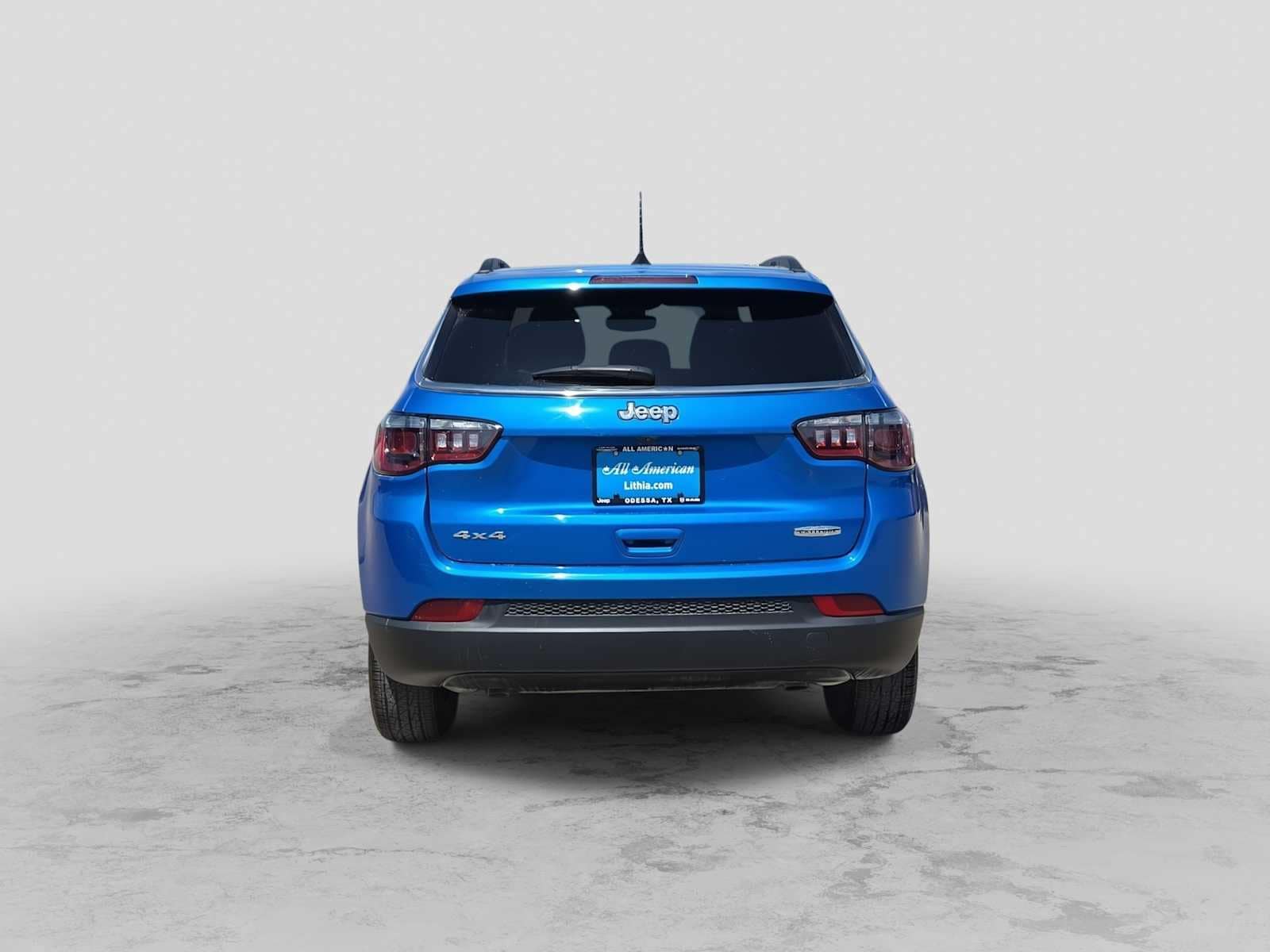 Used 2023 Jeep SUV Latitude Laser Blue Pearlcoat For Sale at