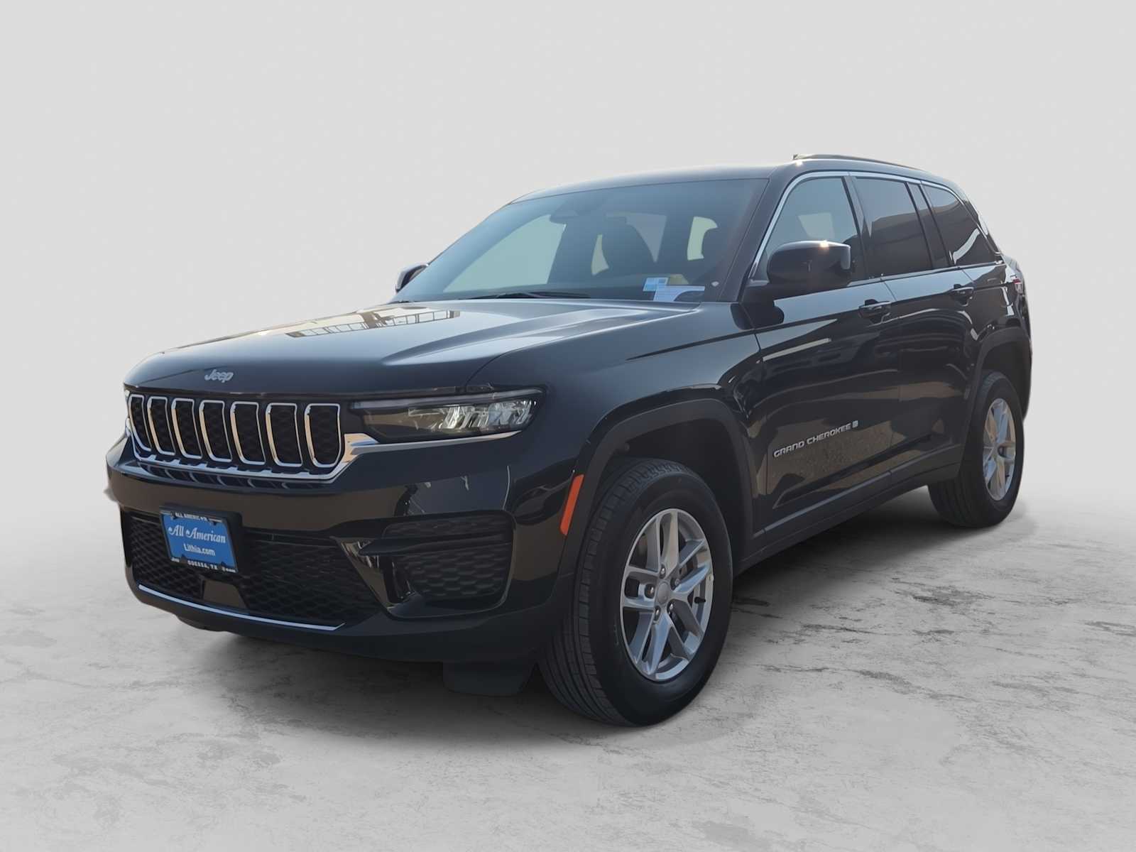 New 2026 Jeep Grand Cherokee LAREDO X 4X4