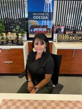 Staff member Cynthia Alvarado from ID_cedacb