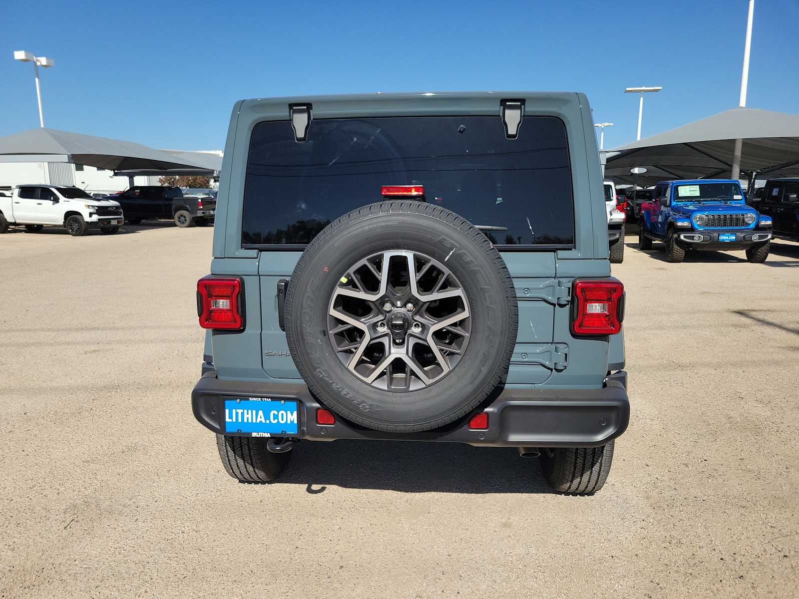 2026 Jeep Wrangler 4-Door Sahara - Photo 13